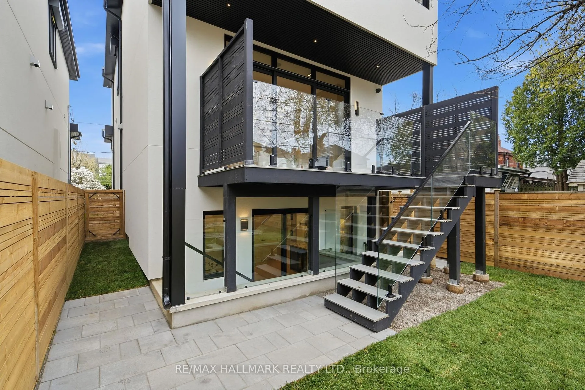 Photo 46 of 10 Leroy Avenue, Toronto, Danforth Village-East York — HOMEH