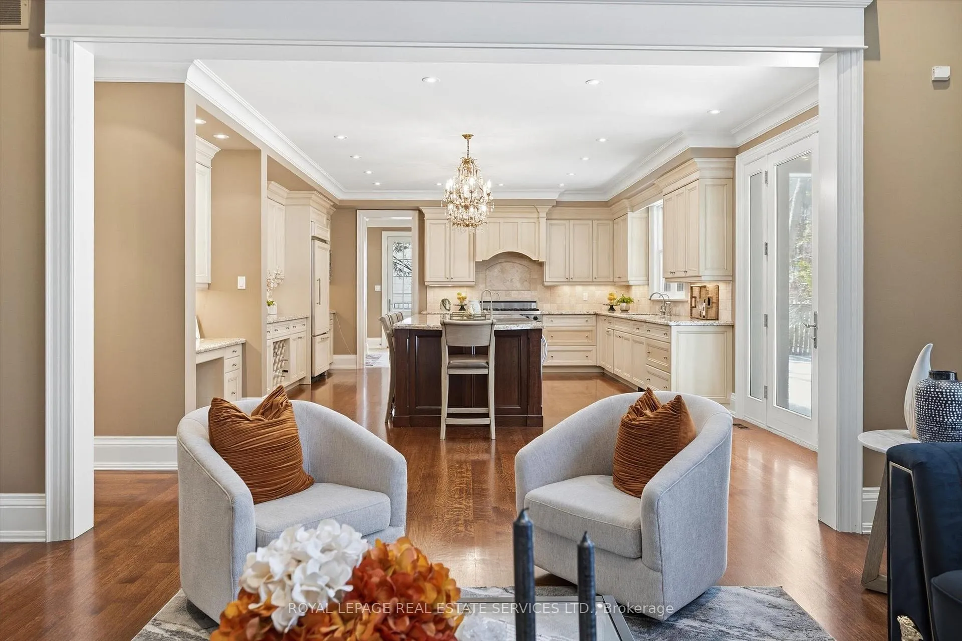 Photo 12 of 1049 Cedar Grove Boulevard, Oakville, Morrison — HOMEH