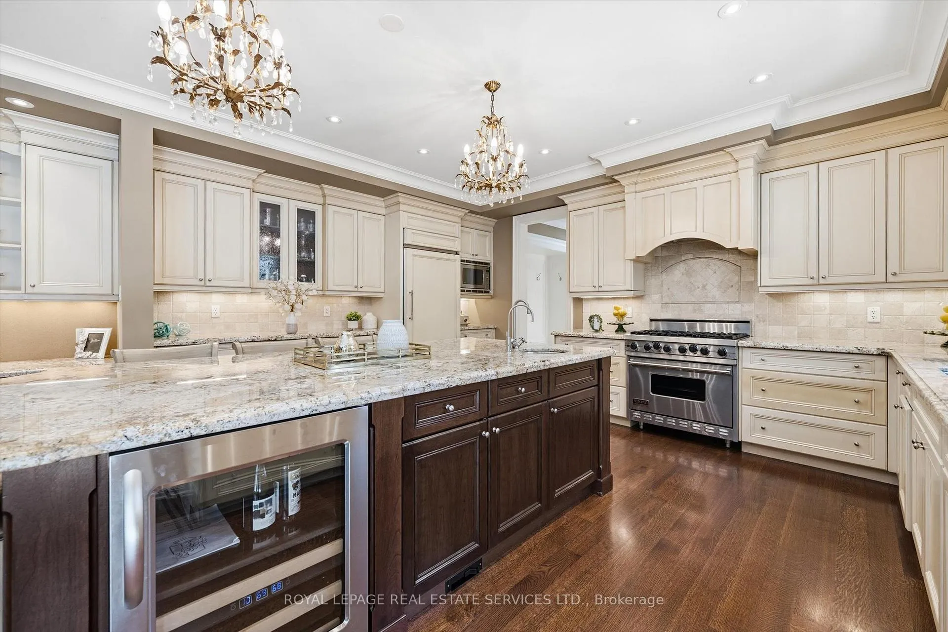 Photo 15 of 1049 Cedar Grove Boulevard, Oakville, Morrison — HOMEH