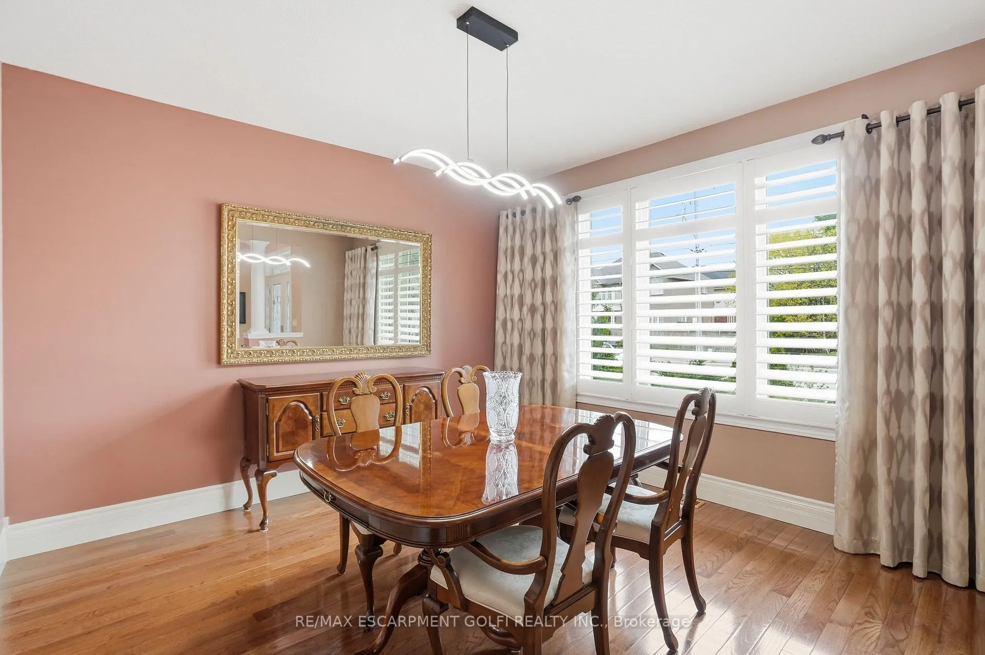 Photo 14 of 256 Highland Road W, Hamilton, Stoney Creek Mountain — HOMEH