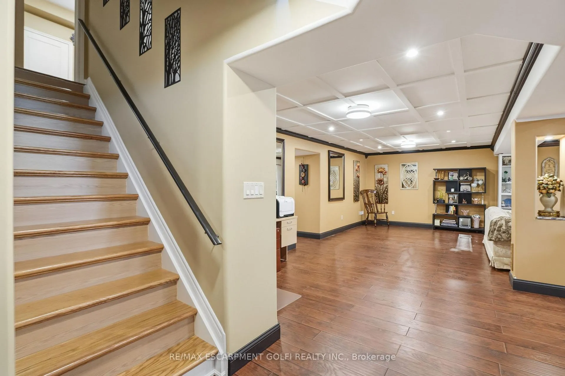 Photo 28 of 256 Highland Road W, Hamilton, Stoney Creek Mountain — HOMEH