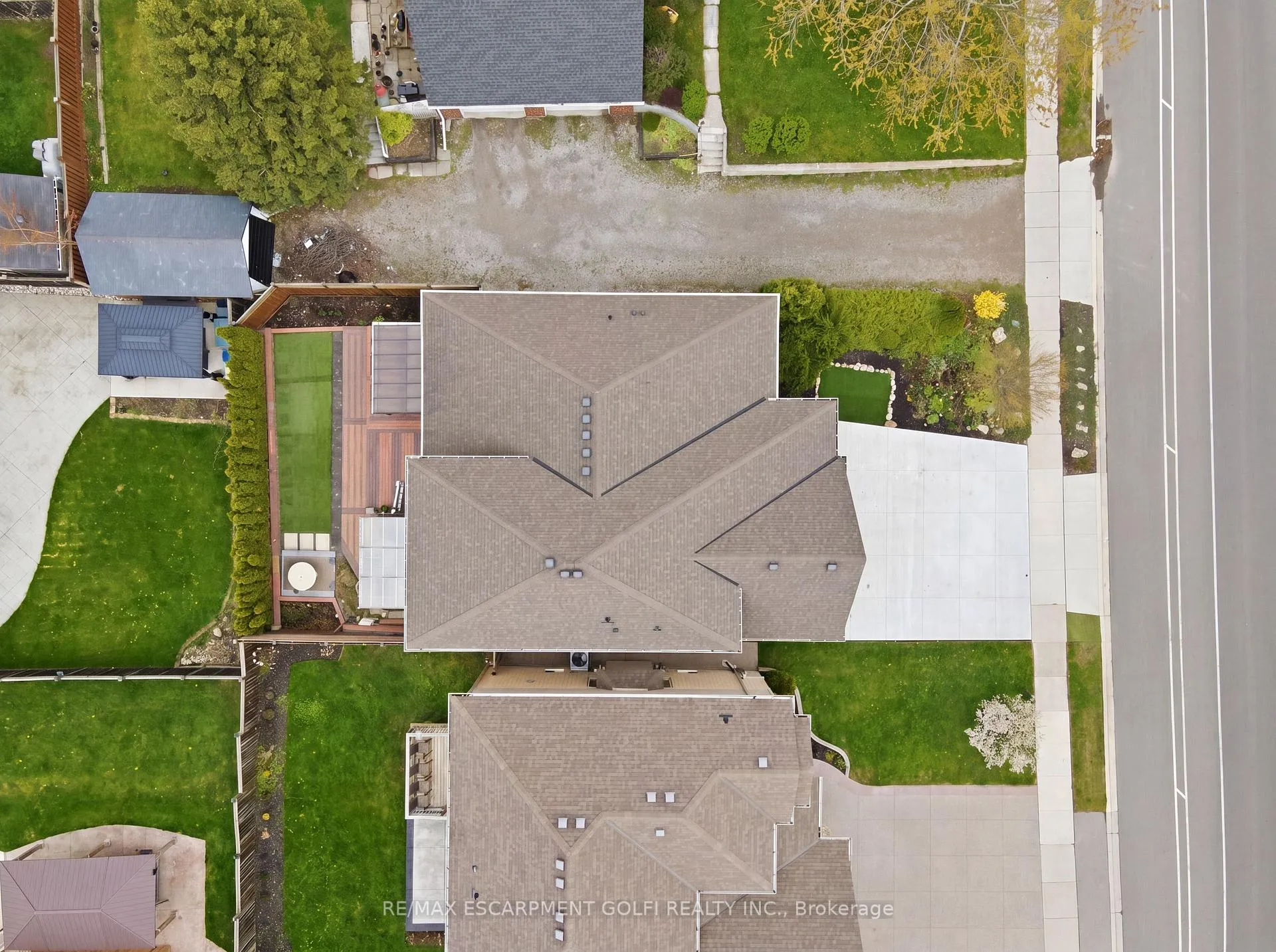 Photo 46 of 256 Highland Road W, Hamilton, Stoney Creek Mountain — HOMEH