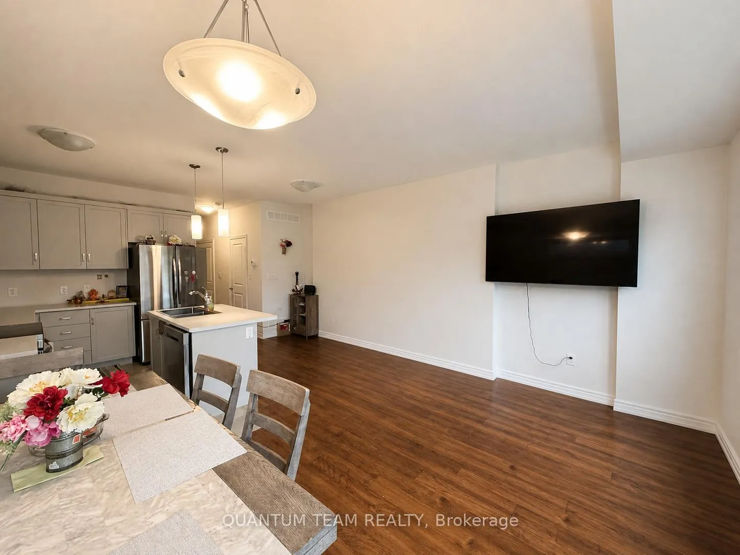 Photo 2 of 314 Louise Street, Welland, Lincoln/Crowland — HOMEH