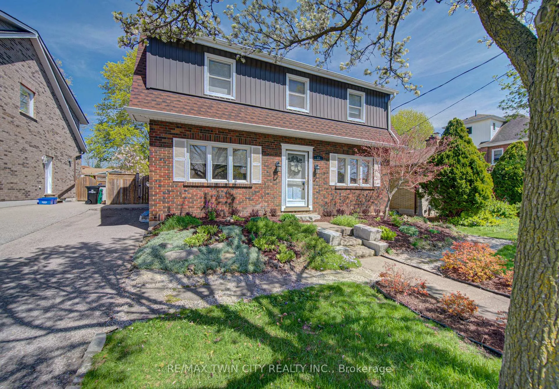 Photo 2 of 53 Lincoln Avenue, Cambridge, Alison — HOMEH