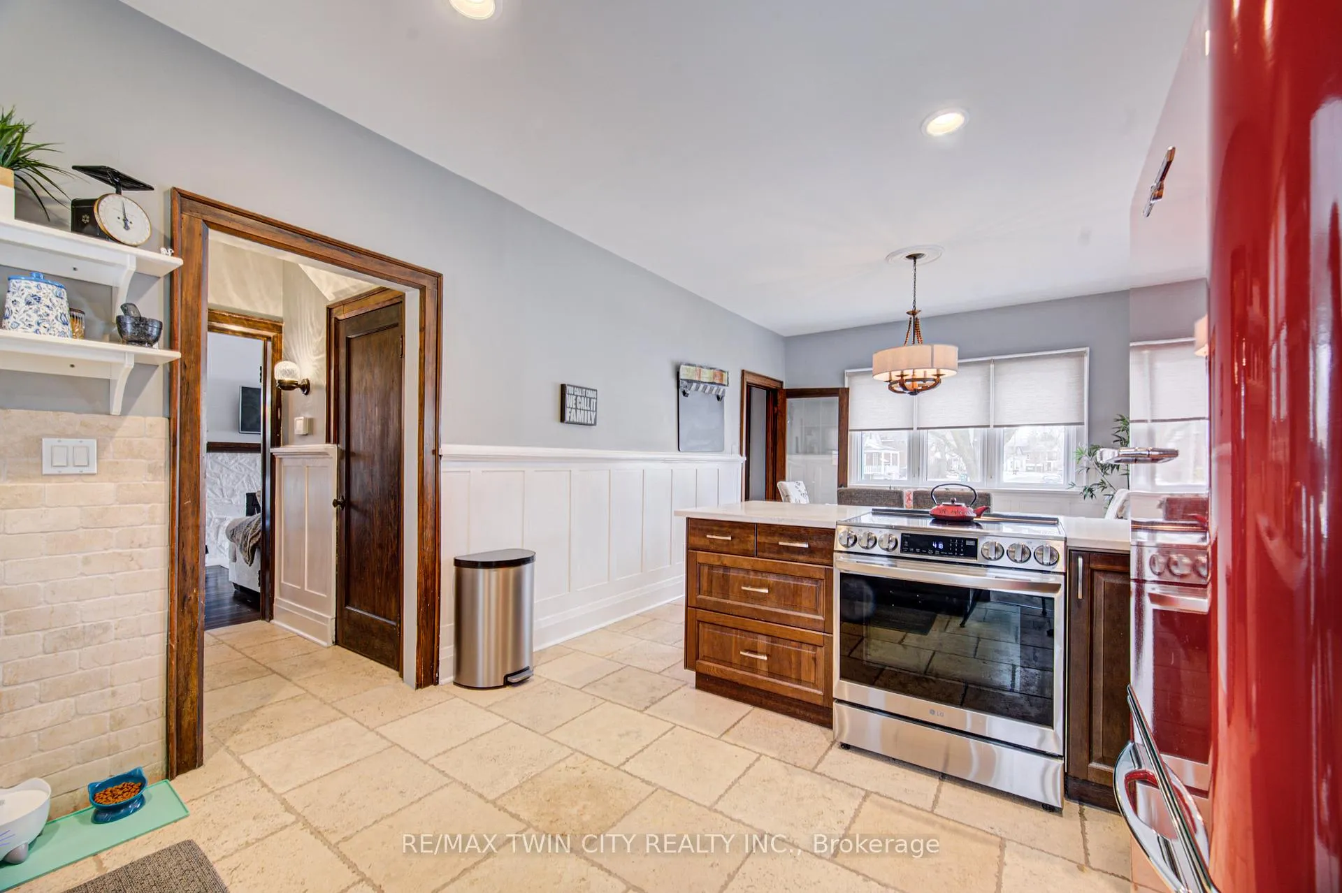 Photo 12 of 53 Lincoln Avenue, Cambridge, Alison — HOMEH