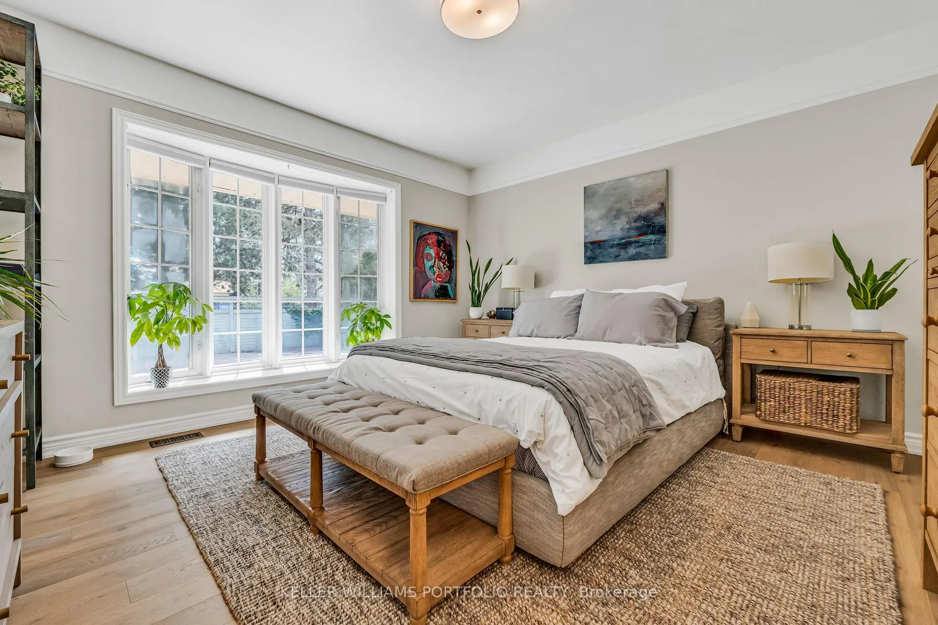 Photo 24 of 1123 Lakeshore Road E, Oakville, Old Oakville — HOMEH