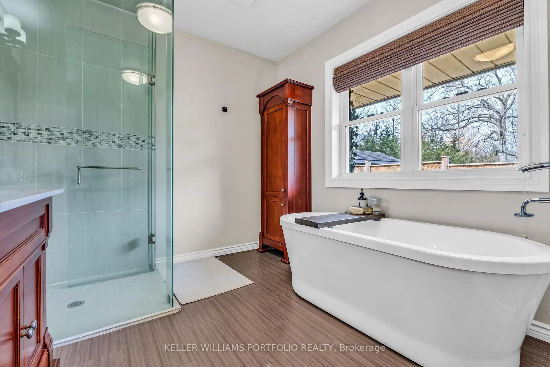 Photo 26 of 1123 Lakeshore Road E, Oakville, Old Oakville — HOMEH