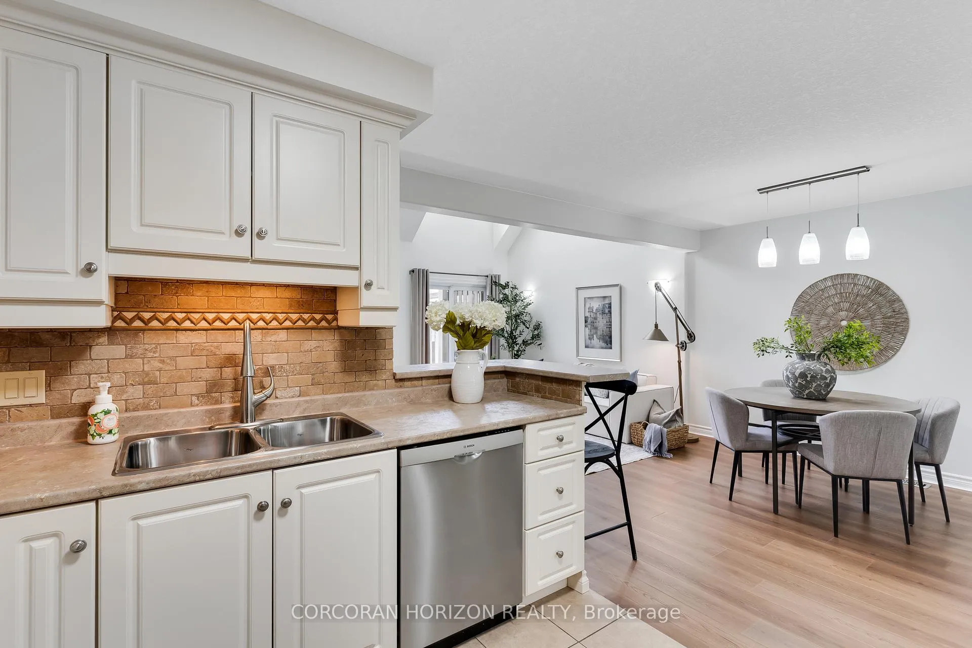 Photo 13 of 311 Vincent Drive, North Dumfries — HOMEH