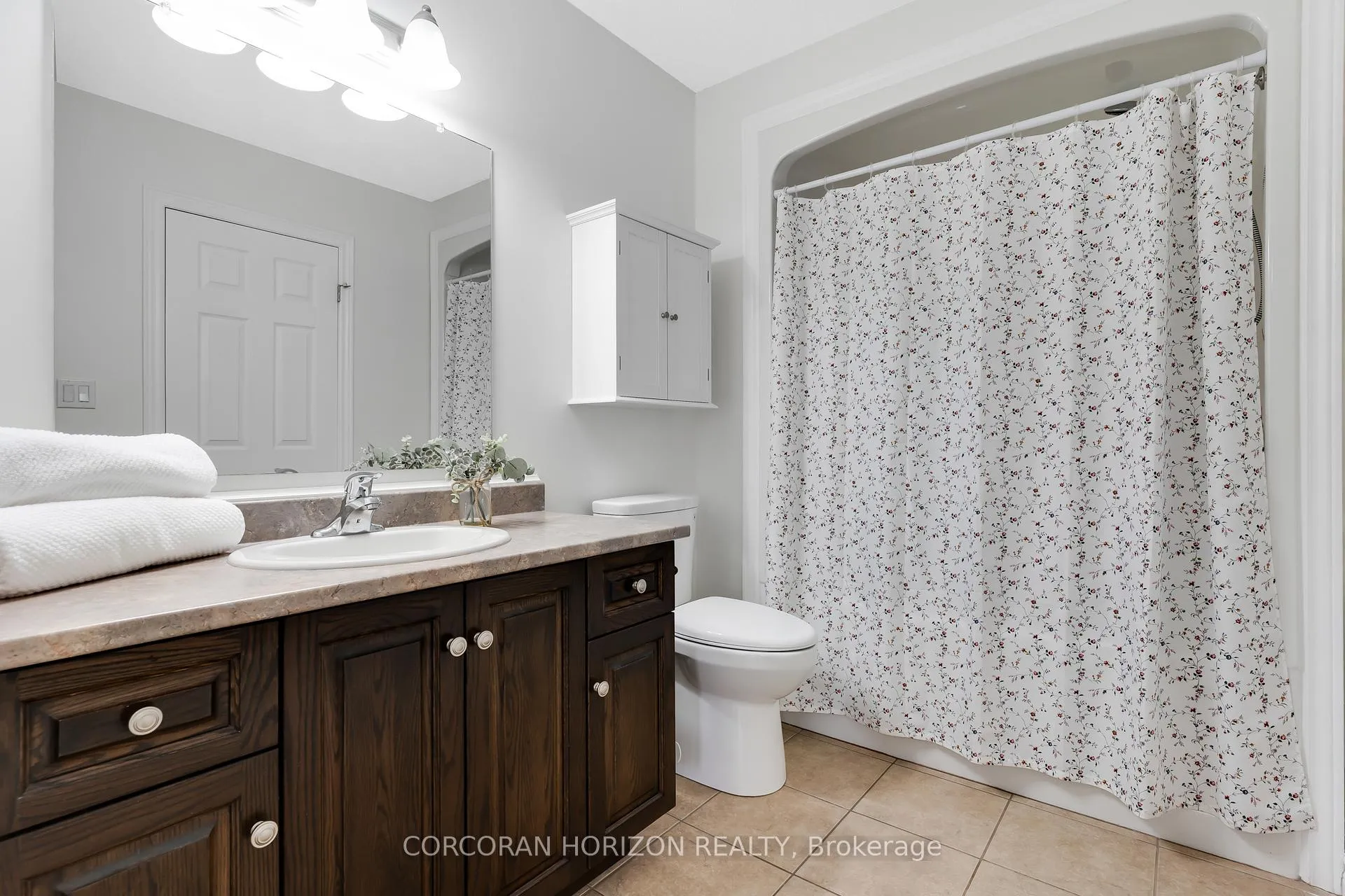 Photo 29 of 311 Vincent Drive, North Dumfries — HOMEH