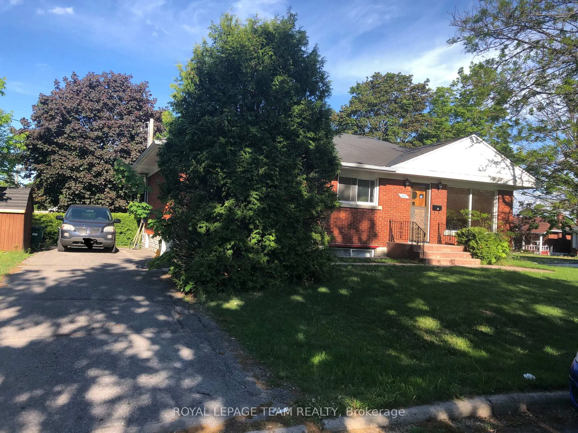 Photo 1 of Unit 2, 1627 Chaucer Avenue, Ottawa, Riverview Park — HOMEH