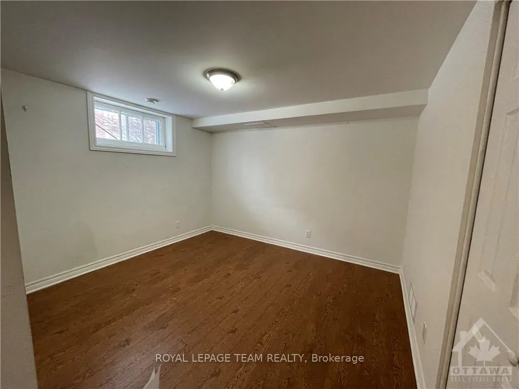 Photo 6 of Unit 2, 1627 Chaucer Avenue, Ottawa, Riverview Park — HOMEH