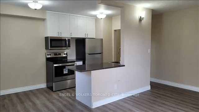 Photo 3 of Unit 208, 416 E 42nd Street, Hamilton, Hampton Heights — HOMEH