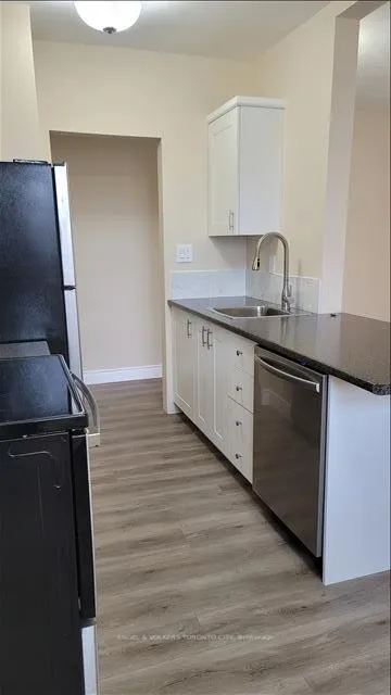 Photo 5 of Unit 208, 416 E 42nd Street, Hamilton, Hampton Heights — HOMEH