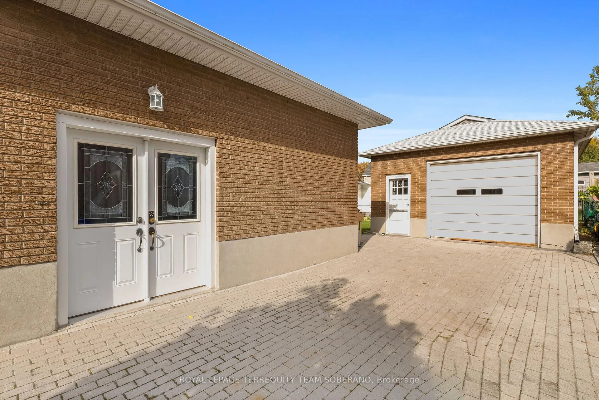 Photo 4 of 378 Elmgrove Avenue, Oshawa, Vanier — HOMEH