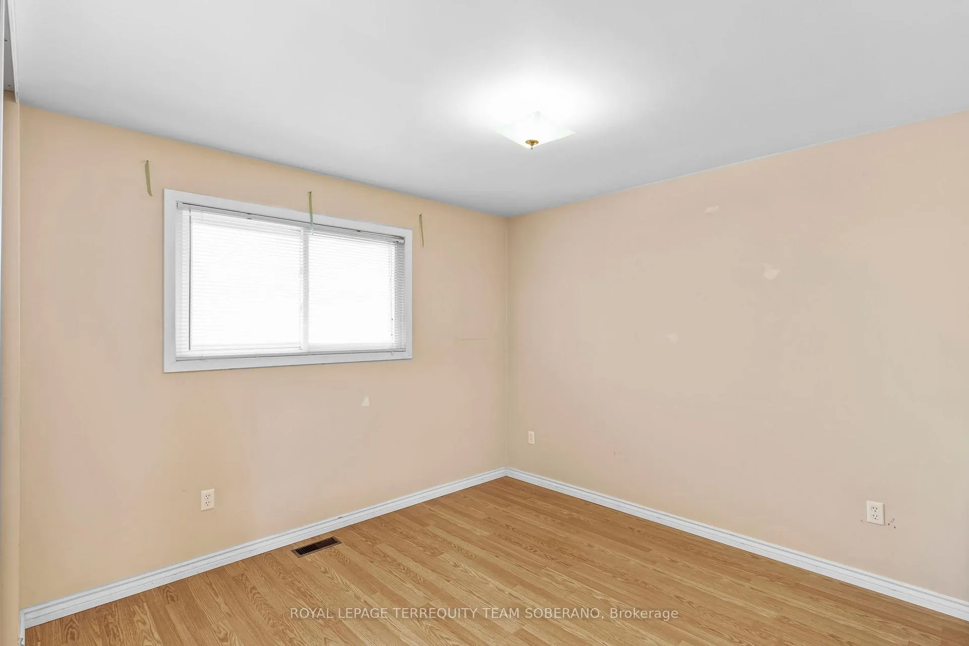 Photo 15 of 378 Elmgrove Avenue, Oshawa, Vanier — HOMEH