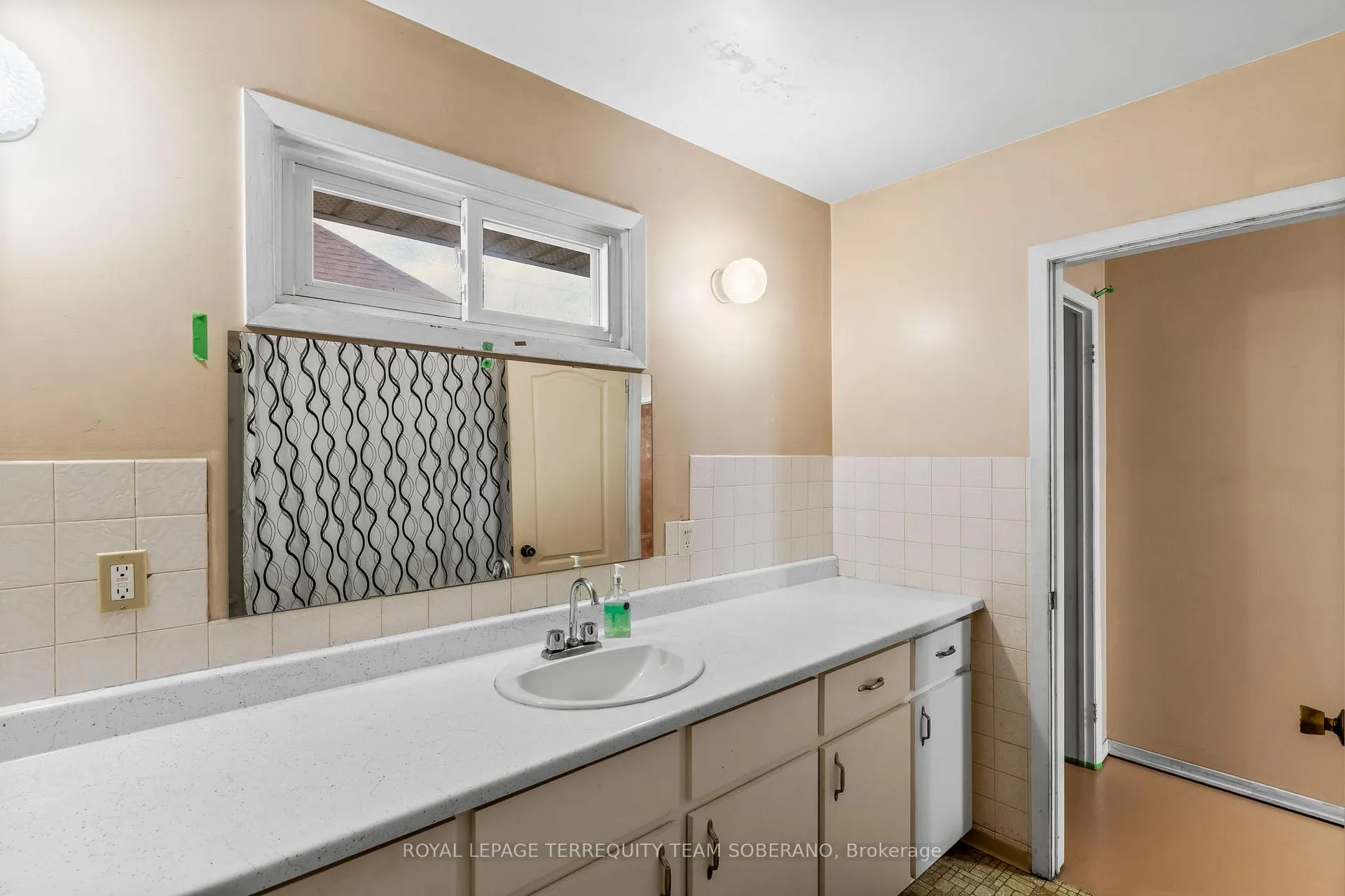 Photo 19 of 378 Elmgrove Avenue, Oshawa, Vanier — HOMEH