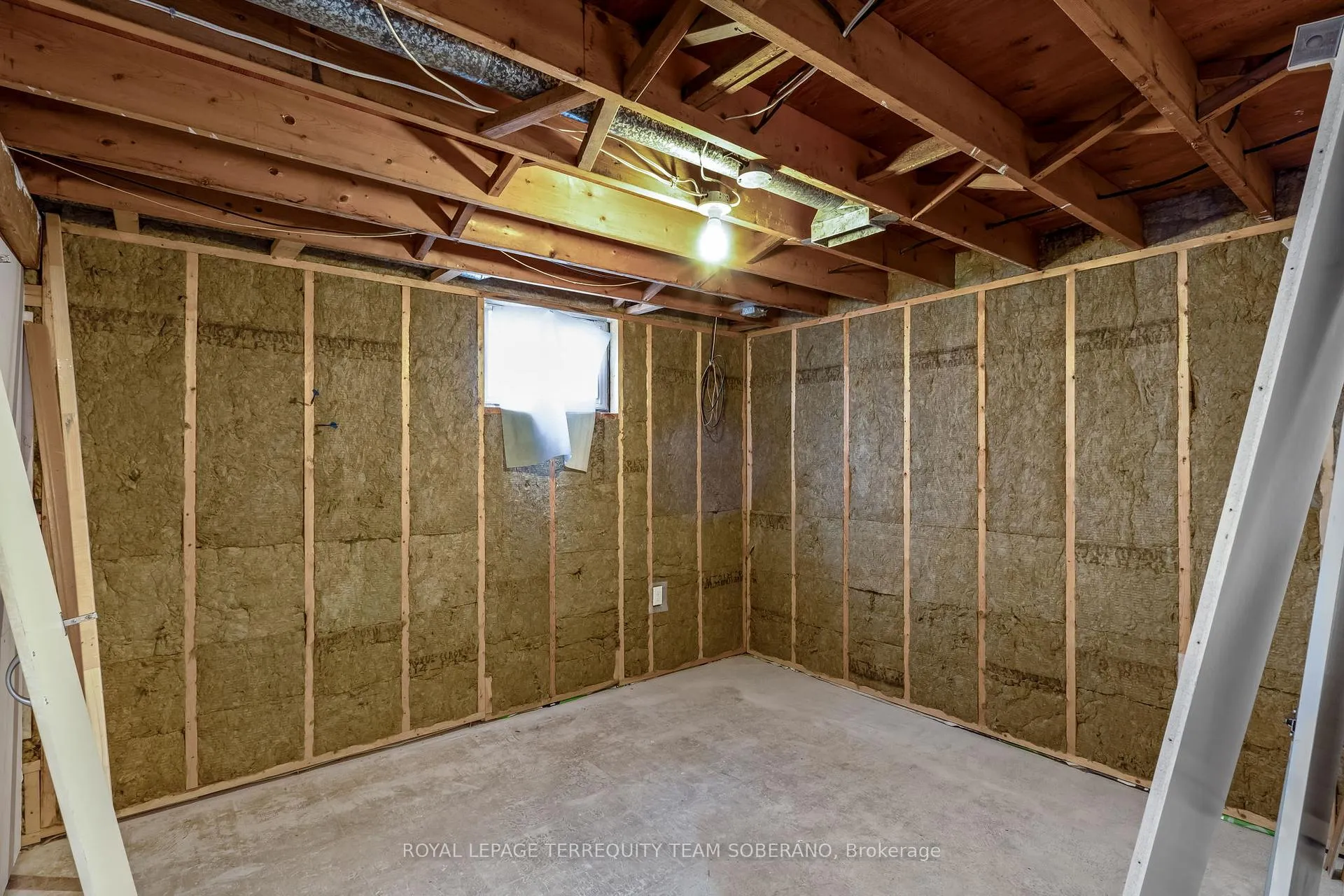 Photo 25 of 378 Elmgrove Avenue, Oshawa, Vanier — HOMEH