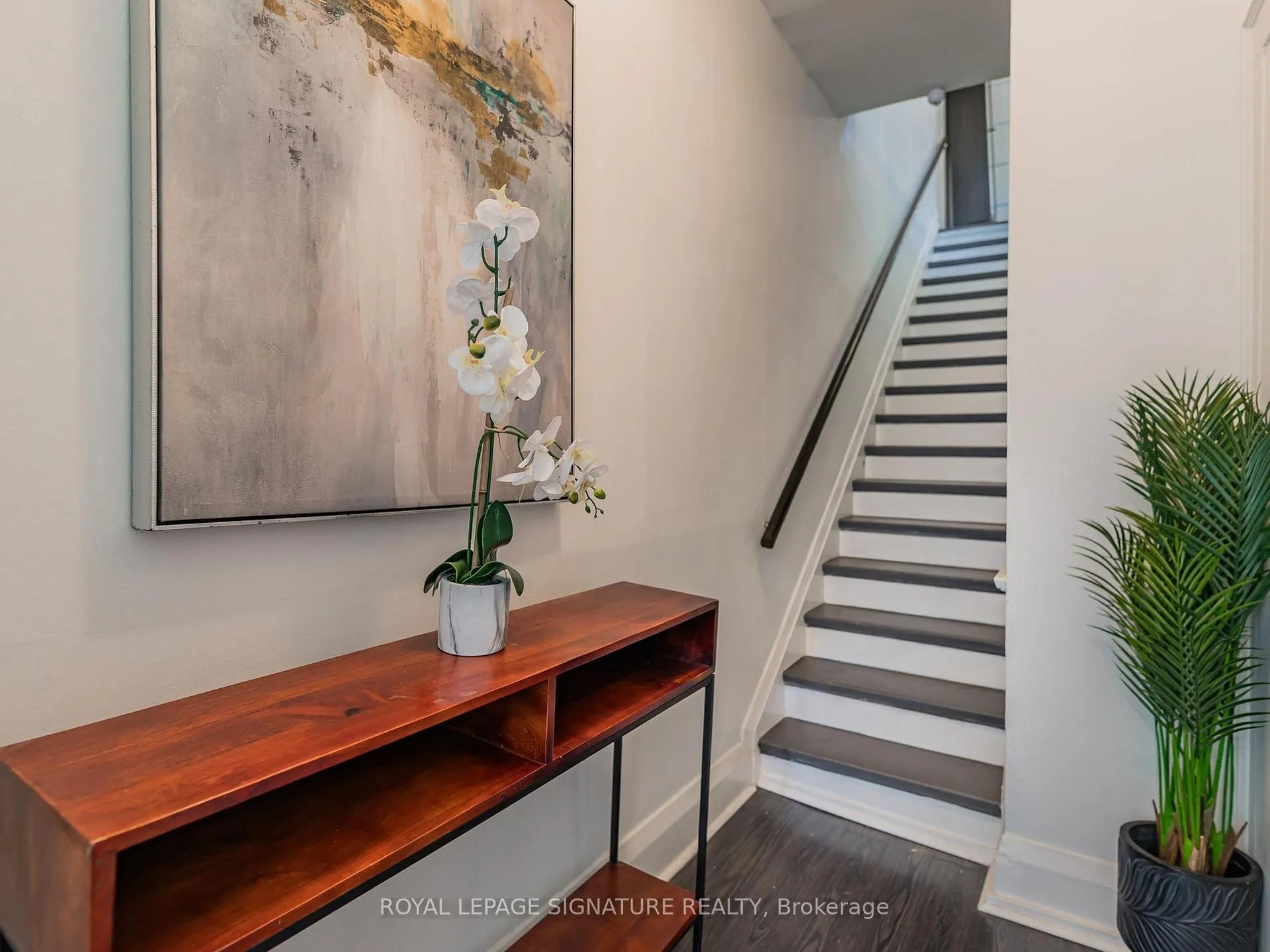 Photo 3 of 8 Fairford Avenue, Toronto, Greenwood-Coxwell — HOMEH