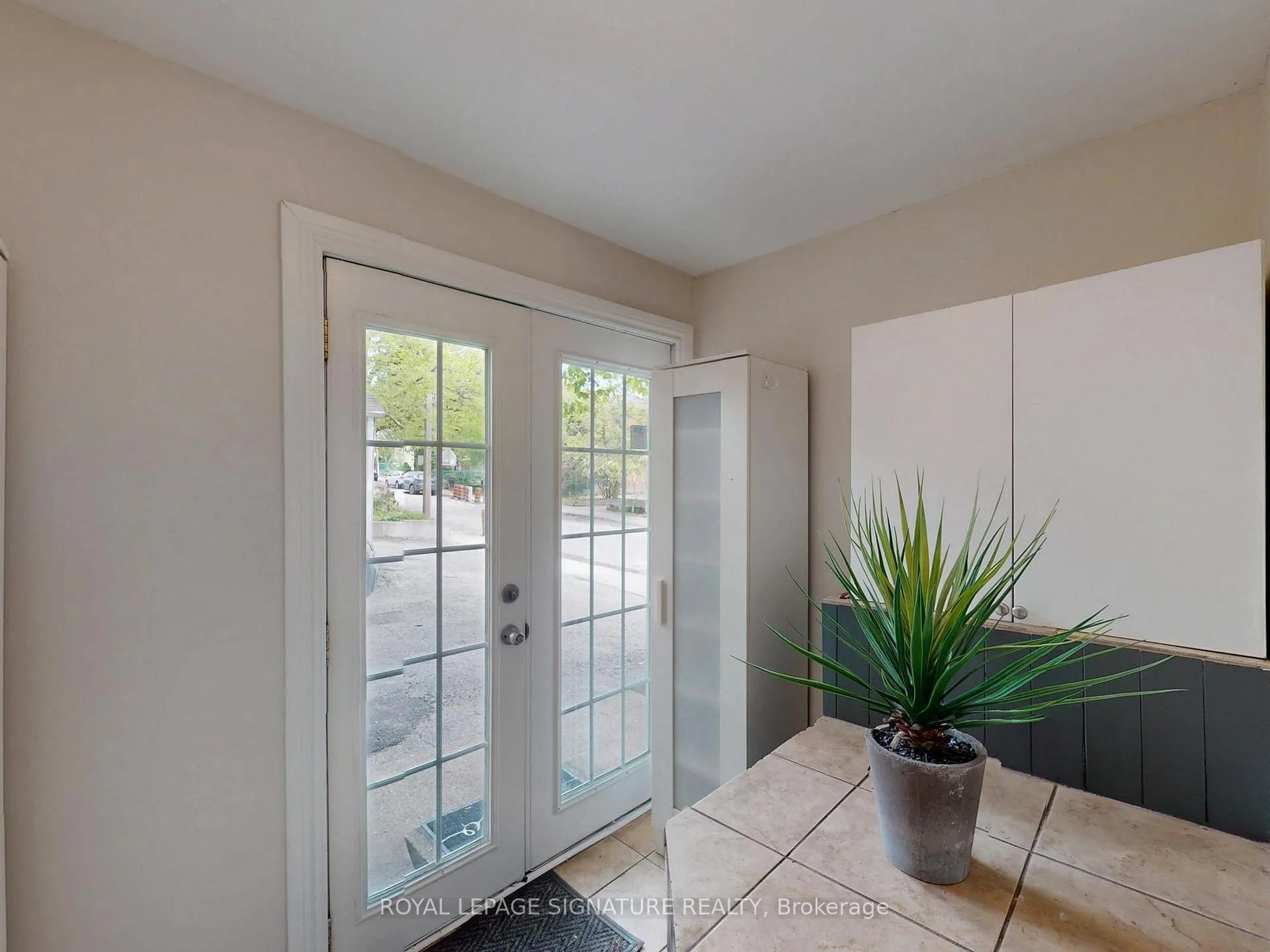 Photo 15 of 8 Fairford Avenue, Toronto, Greenwood-Coxwell — HOMEH