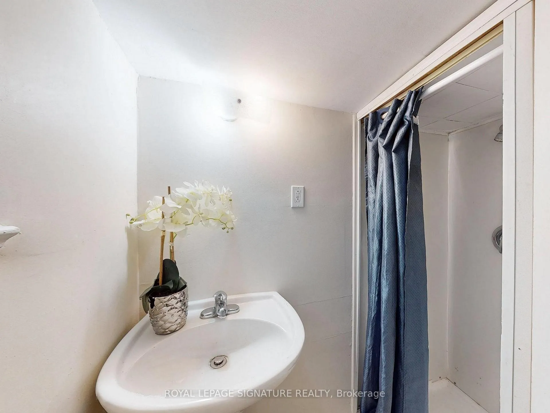 Photo 39 of 8 Fairford Avenue, Toronto, Greenwood-Coxwell — HOMEH