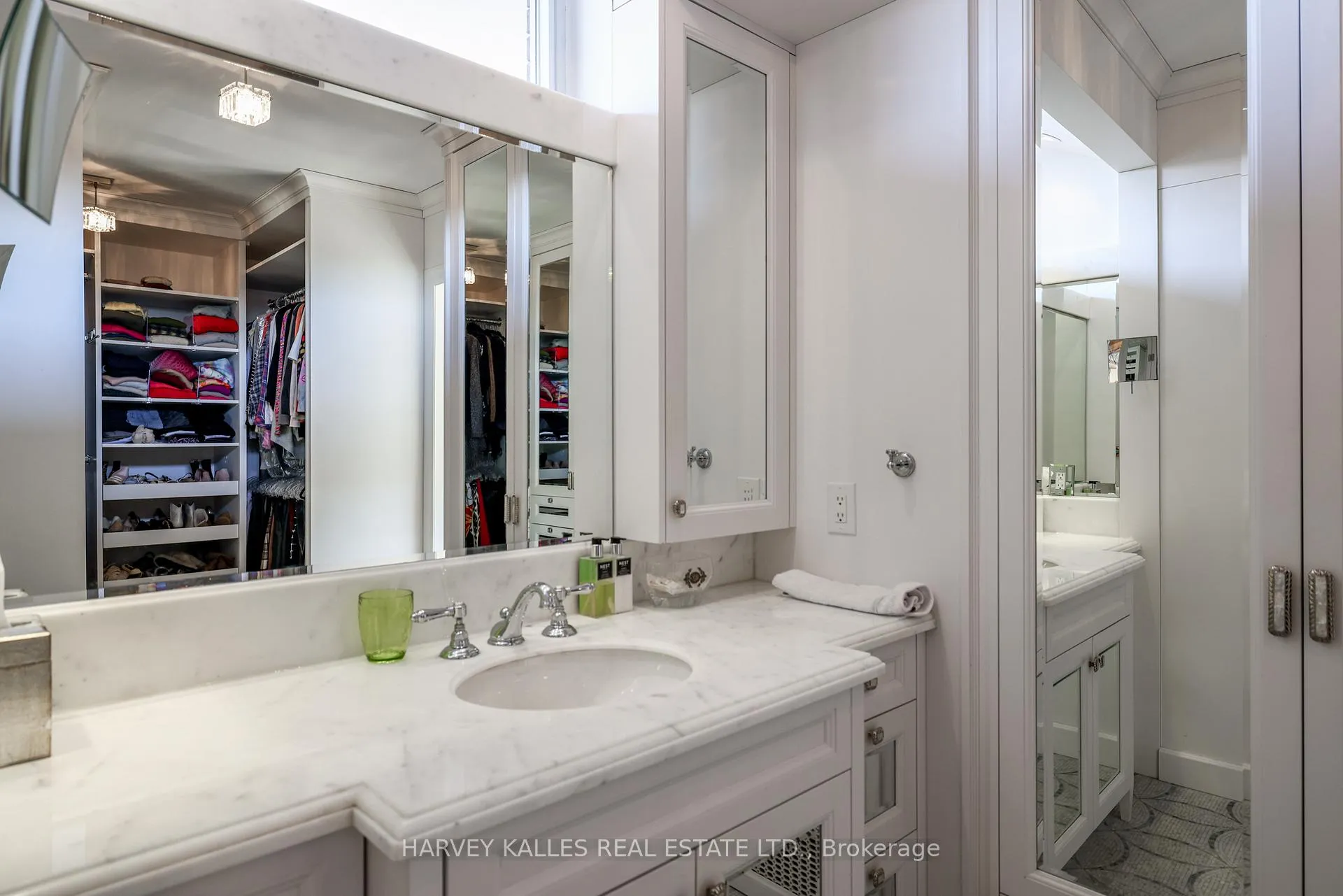 Photo 20 of Unit 801, 2600 Bathurst Street, Toronto, Englemount-Lawrence — HOMEH