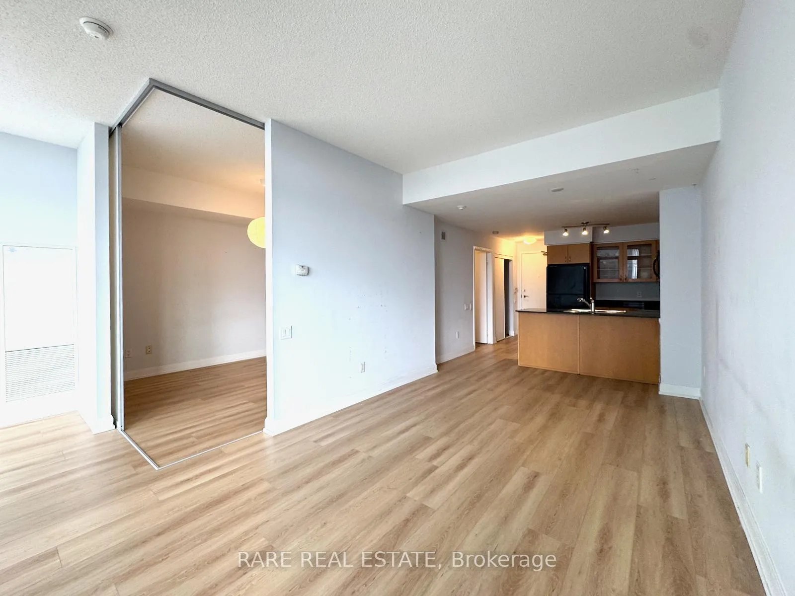 Photo 7 of Unit 3304, 2191 Yonge Street, Toronto, Mount Pleasant West — HOMEH