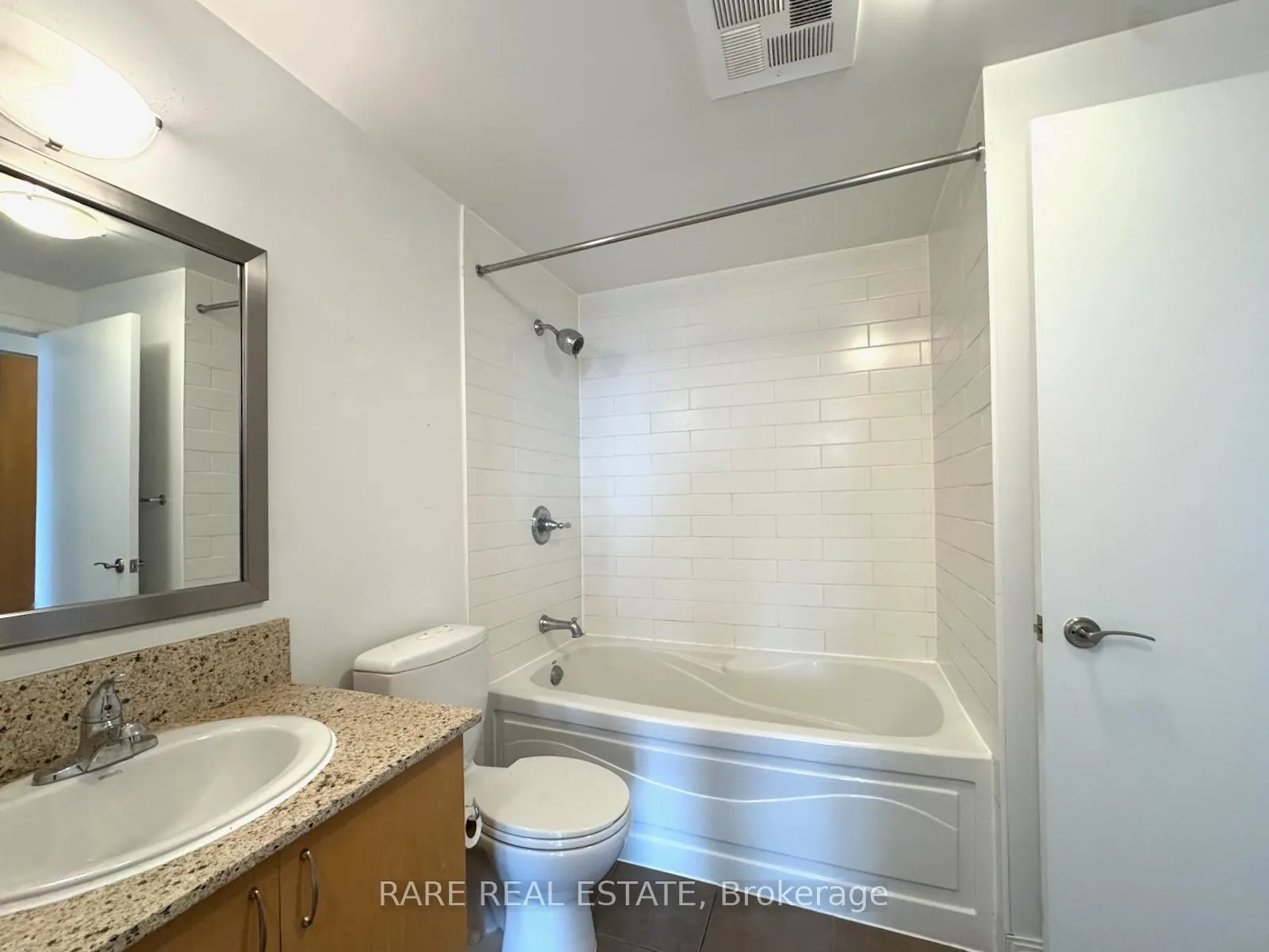 Photo 10 of Unit 3304, 2191 Yonge Street, Toronto, Mount Pleasant West — HOMEH