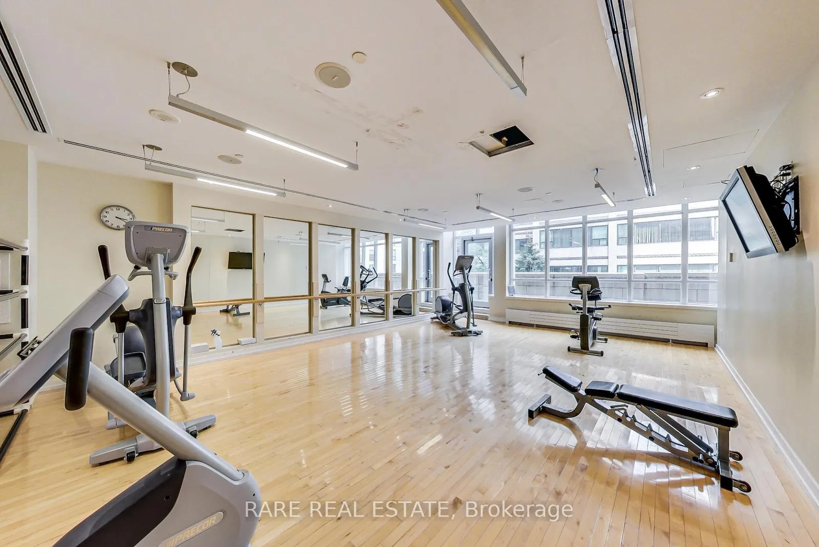 Photo 14 of Unit 3304, 2191 Yonge Street, Toronto, Mount Pleasant West — HOMEH