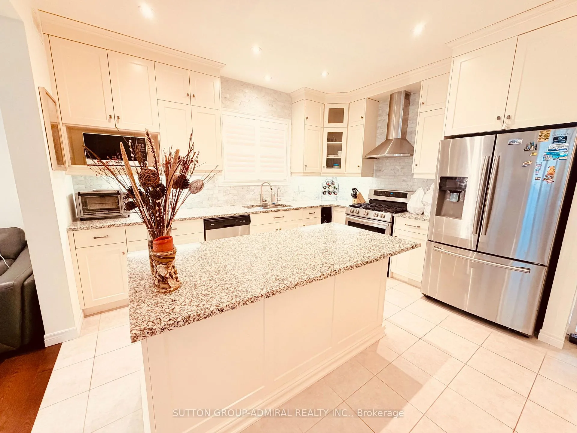 Photo 6 of 14 Crossbridge Avenue, Kitchener — HOMEH
