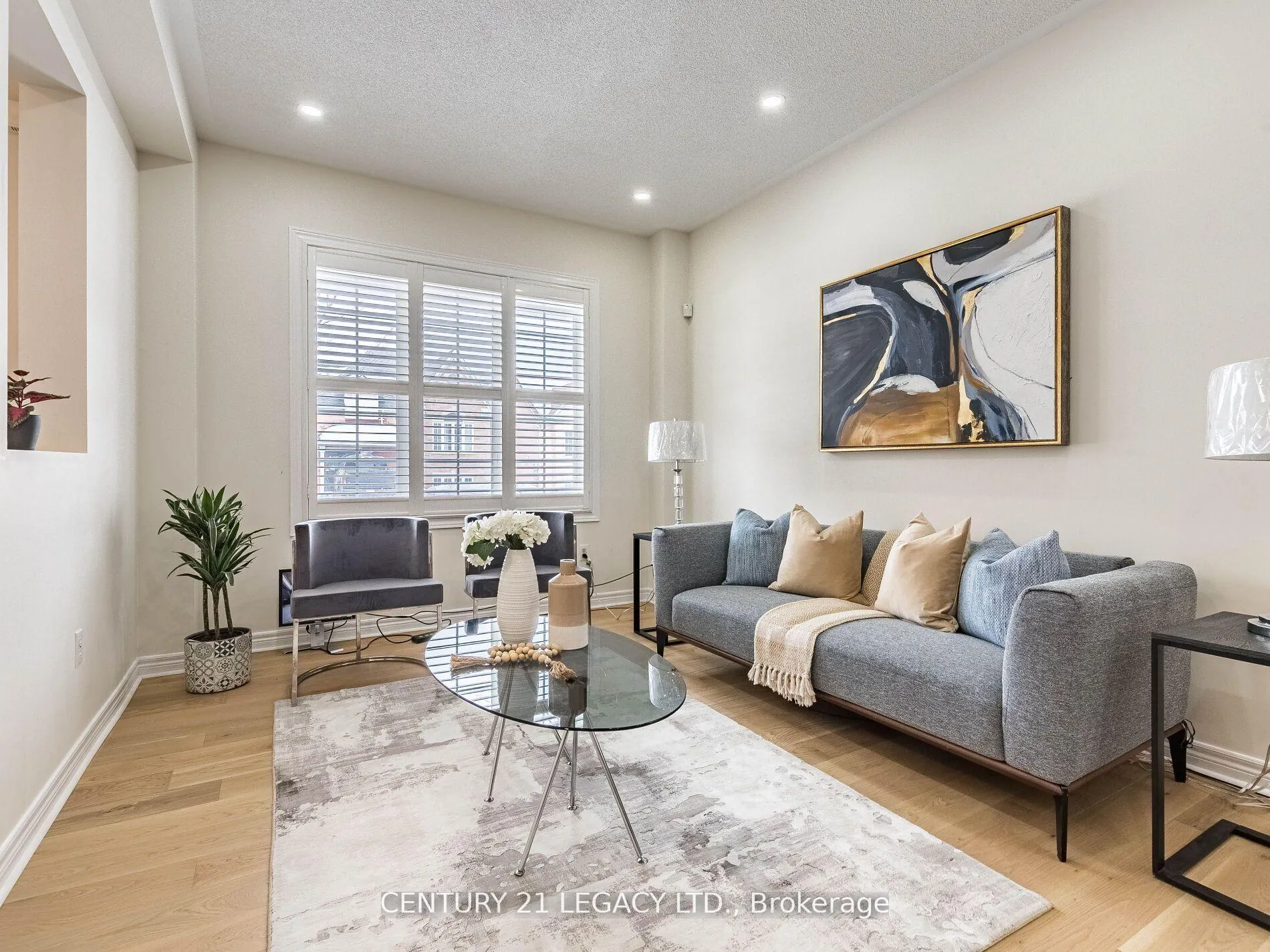 Photo 2 of 3 Bowsfield Drive, Brampton, Vales of Castlemore — HOMEH