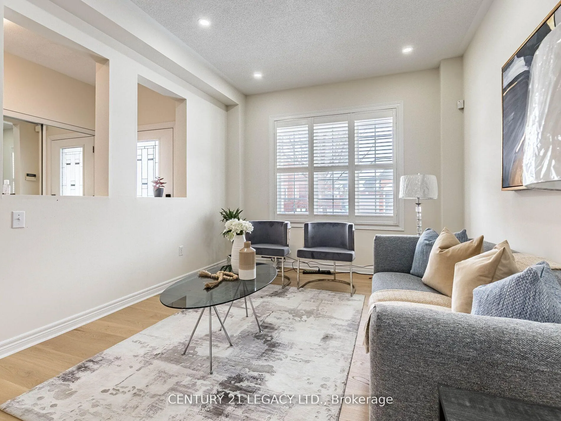 Photo 5 of 3 Bowsfield Drive, Brampton, Vales of Castlemore — HOMEH