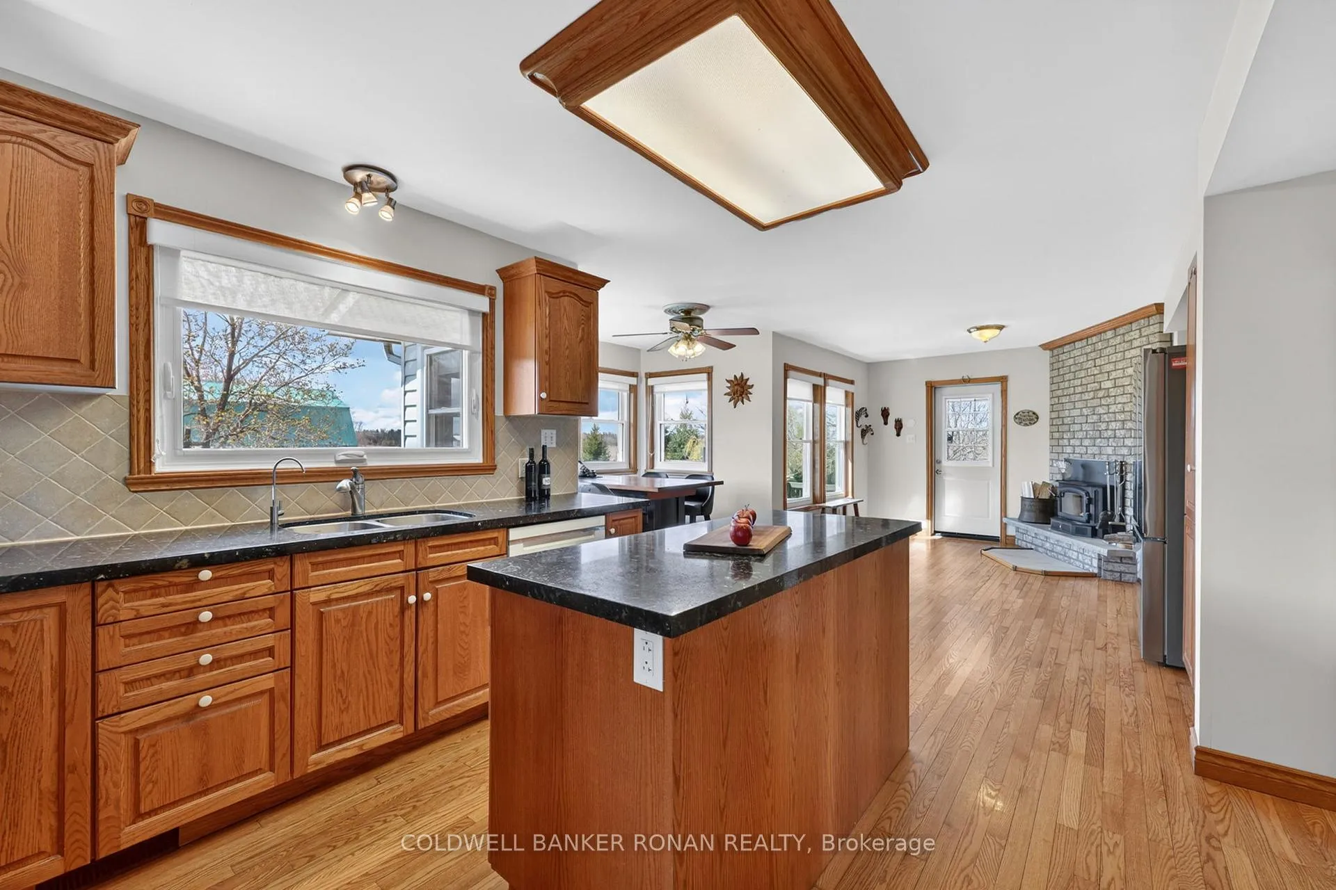 Photo 10 of 5321 Concession 7, Clearview, Rural Clearview — HOMEH
