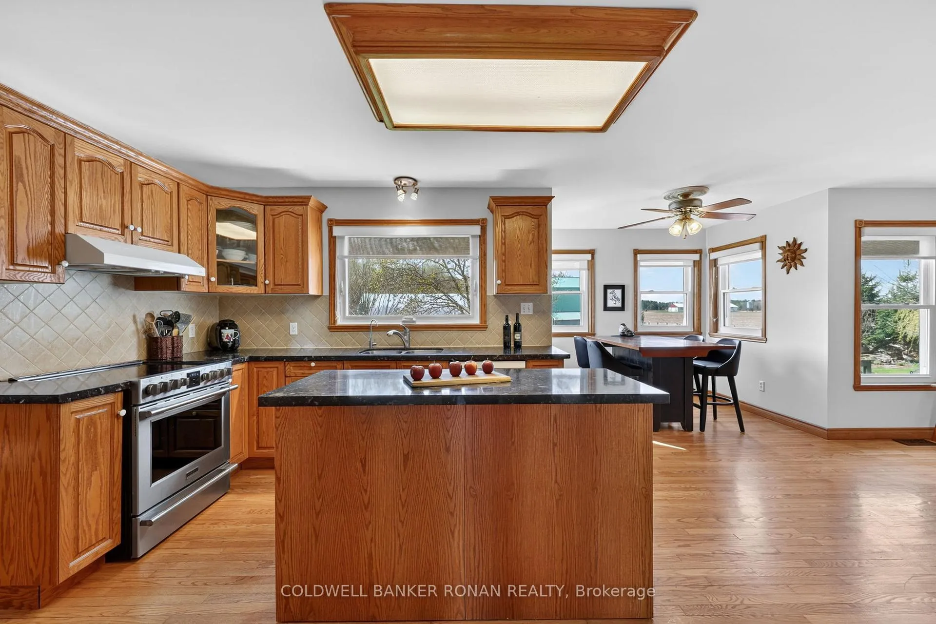 Photo 11 of 5321 Concession 7, Clearview, Rural Clearview — HOMEH