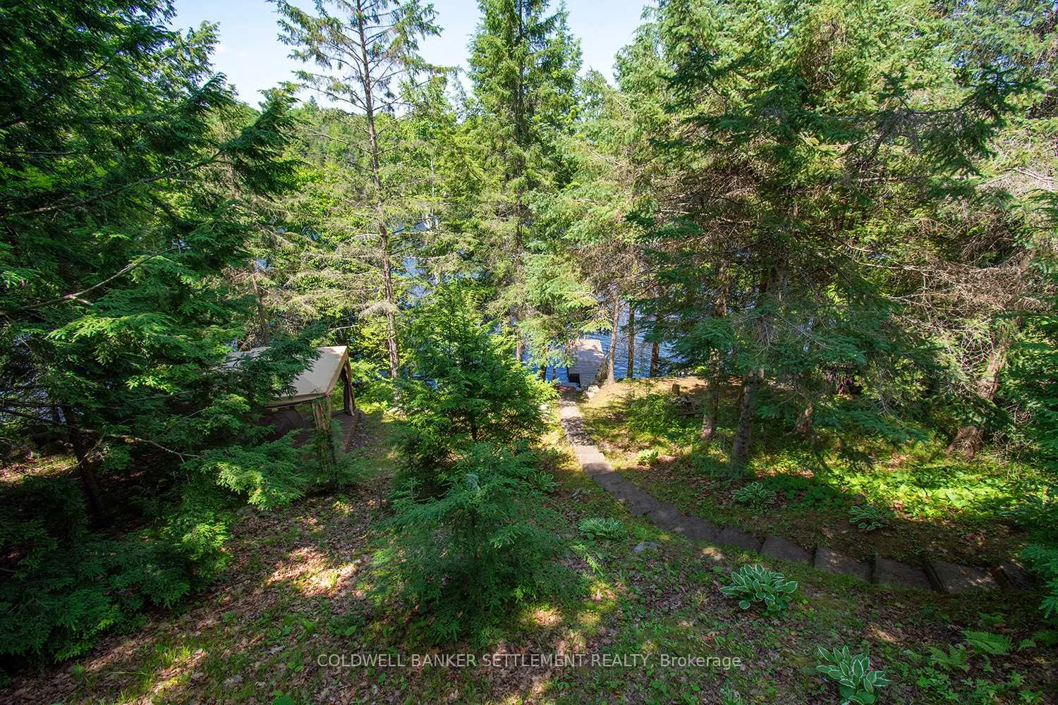 Photo 36 of 1136c Northview Lane, Frontenac, Frontenac Centre — HOMEH