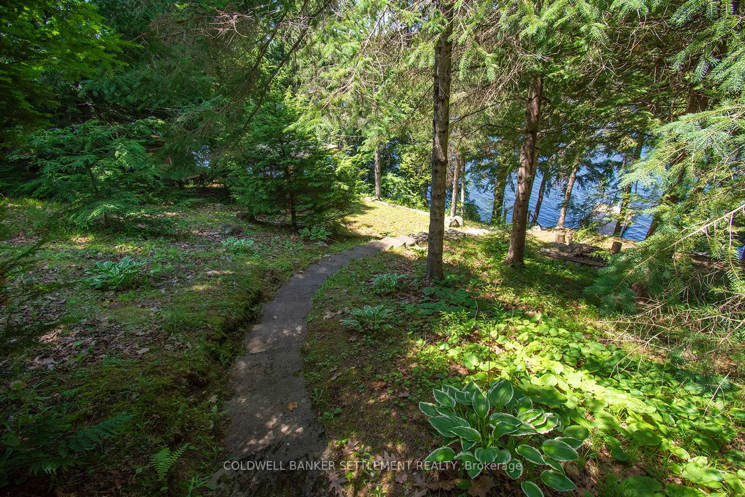 Photo 37 of 1136c Northview Lane, Frontenac, Frontenac Centre — HOMEH