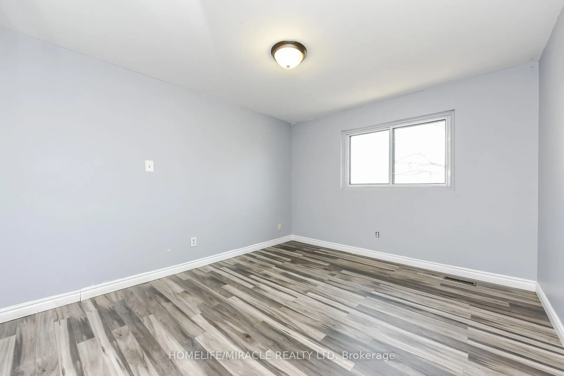 Photo 10 of Unit 72, 72 Carleton Place, Brampton, Bramalea West Industrial — HOMEH