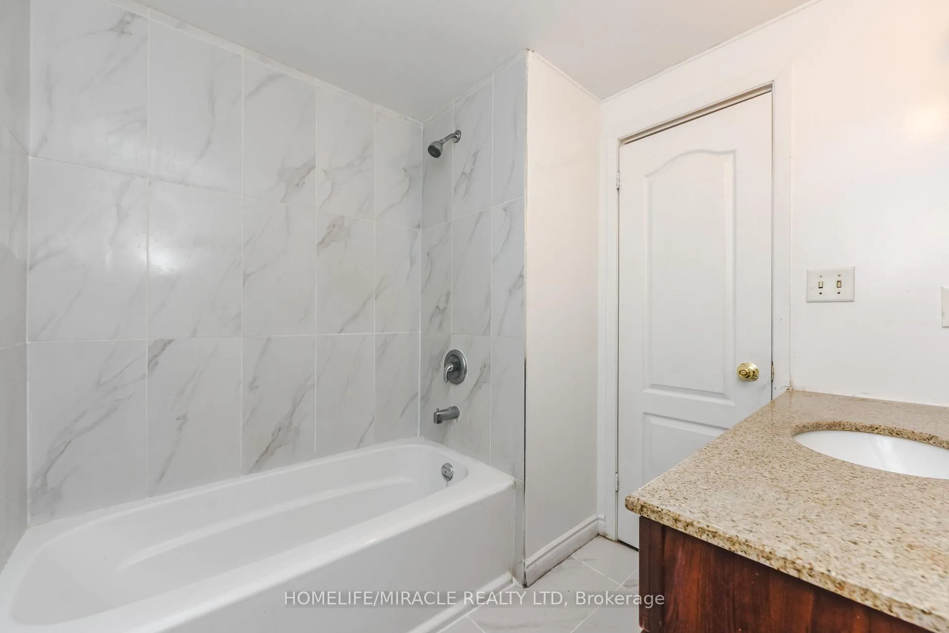 Photo 16 of Unit 72, 72 Carleton Place, Brampton, Bramalea West Industrial — HOMEH