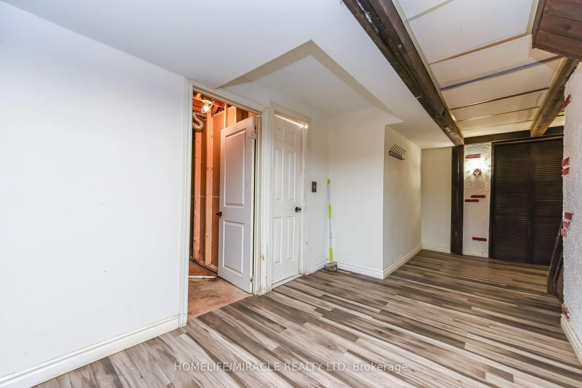 Photo 46 of Unit 72, 72 Carleton Place, Brampton, Bramalea West Industrial — HOMEH