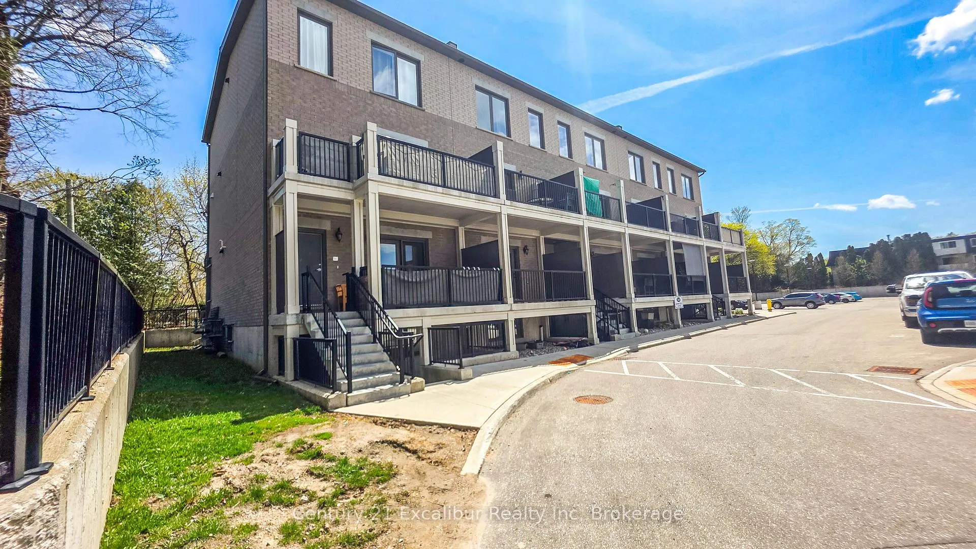Photo 1 of Unit 4B, 360 Queen Street E, Centre Wellington, Fergus — HOMEH