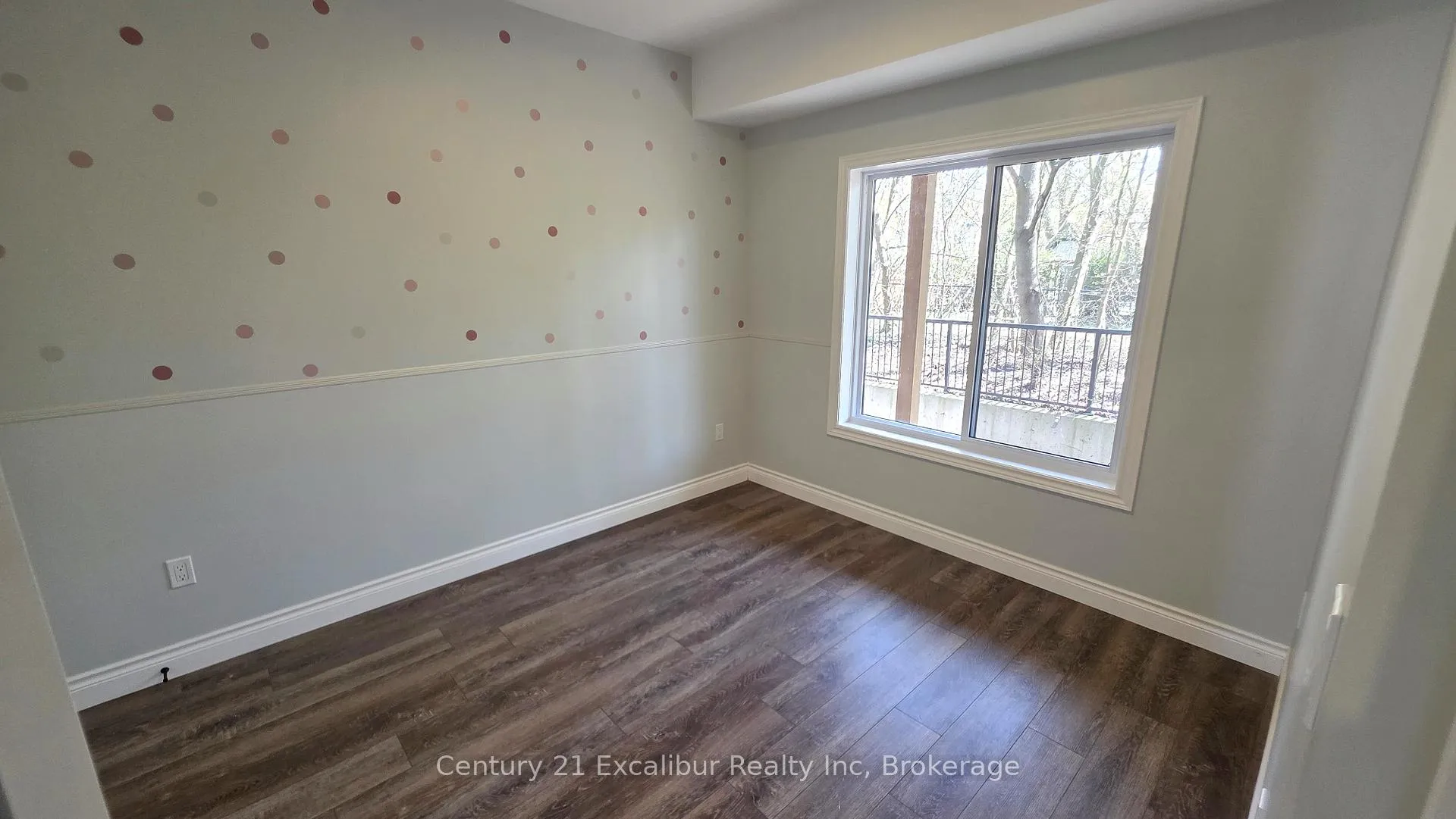 Photo 4 of Unit 4B, 360 Queen Street E, Centre Wellington, Fergus — HOMEH