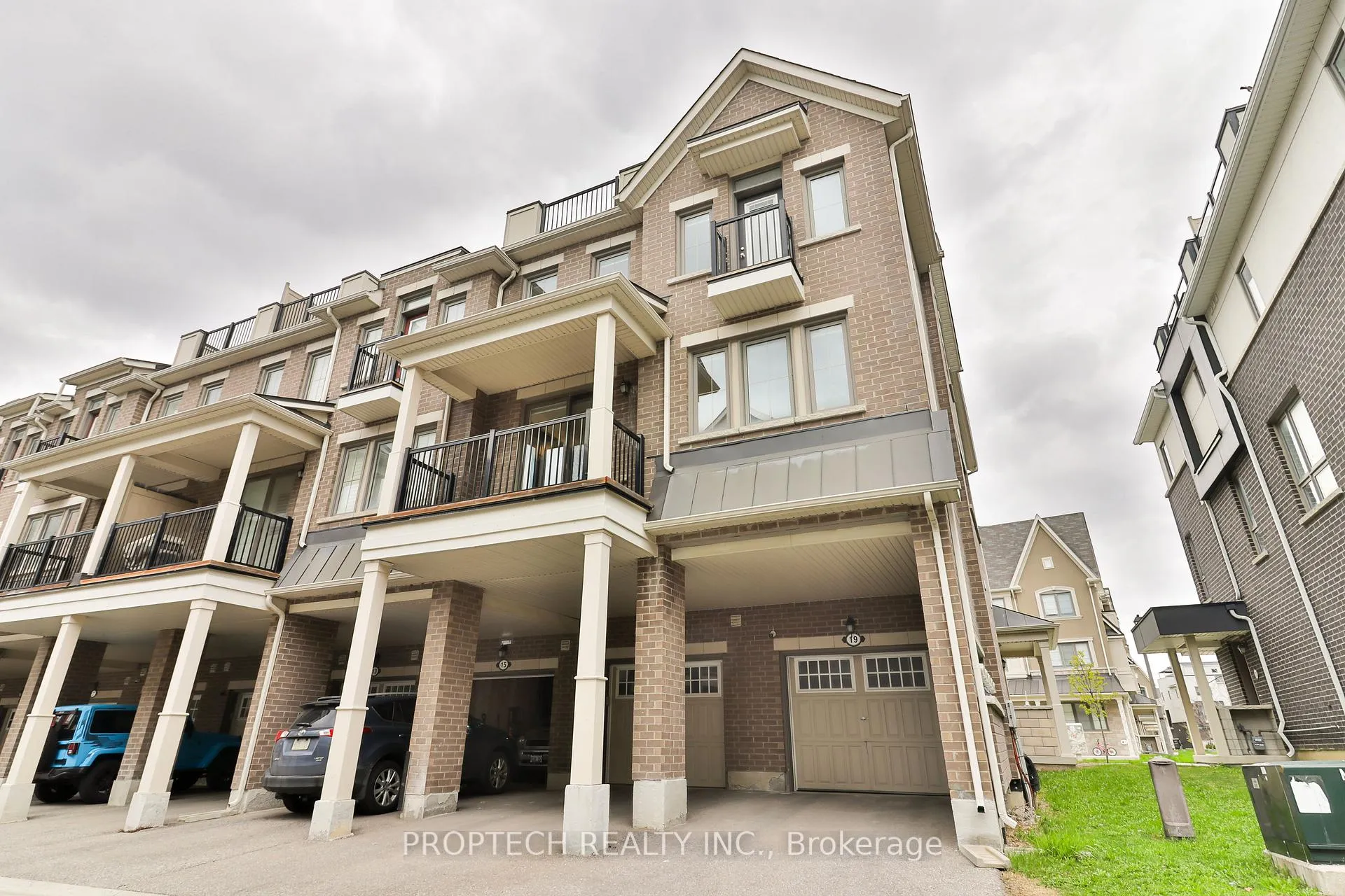 Photo 1 of 19 Frederick Wilson Avenue, Markham, Cornell — HOMEH