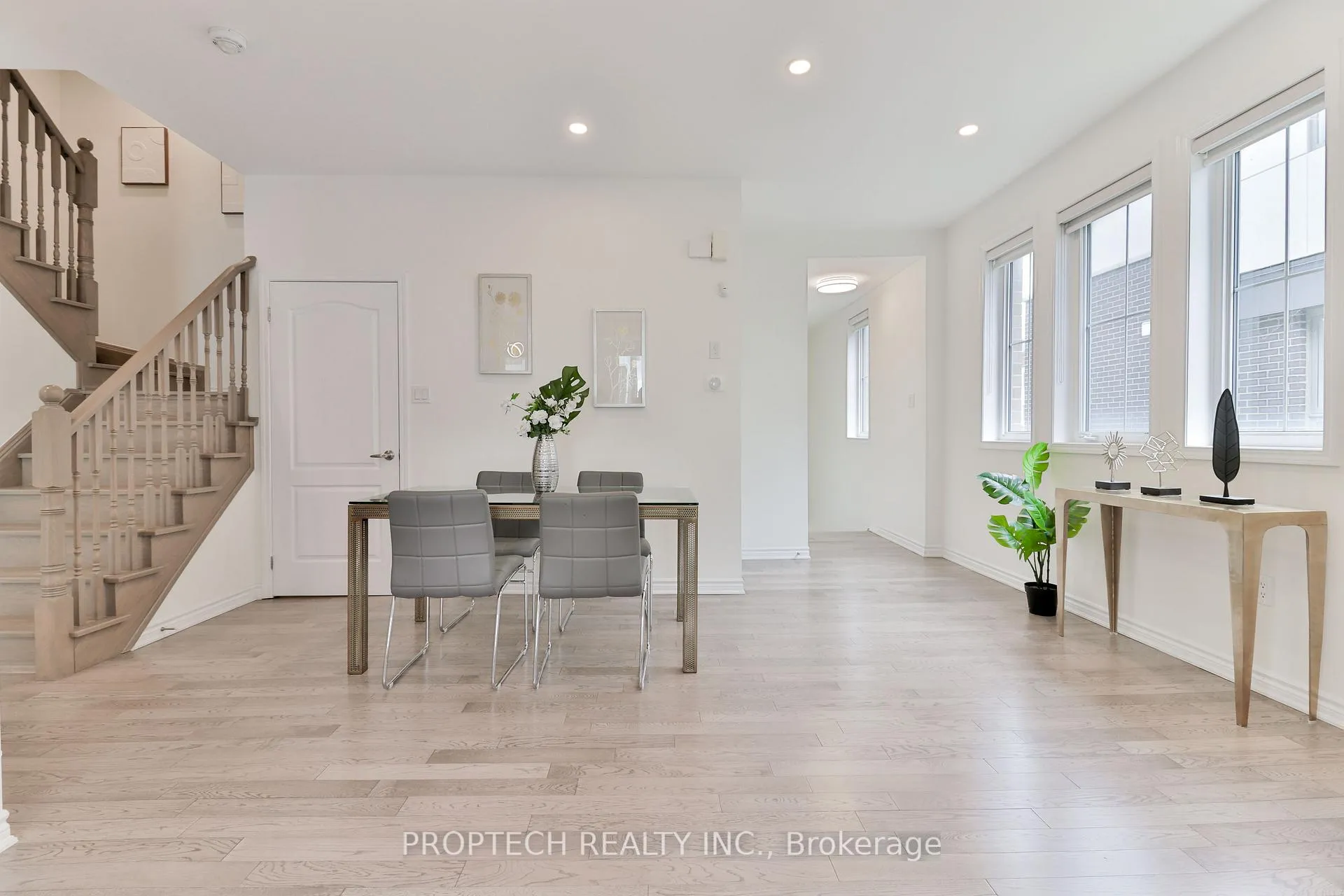 Photo 6 of 19 Frederick Wilson Avenue, Markham, Cornell — HOMEH