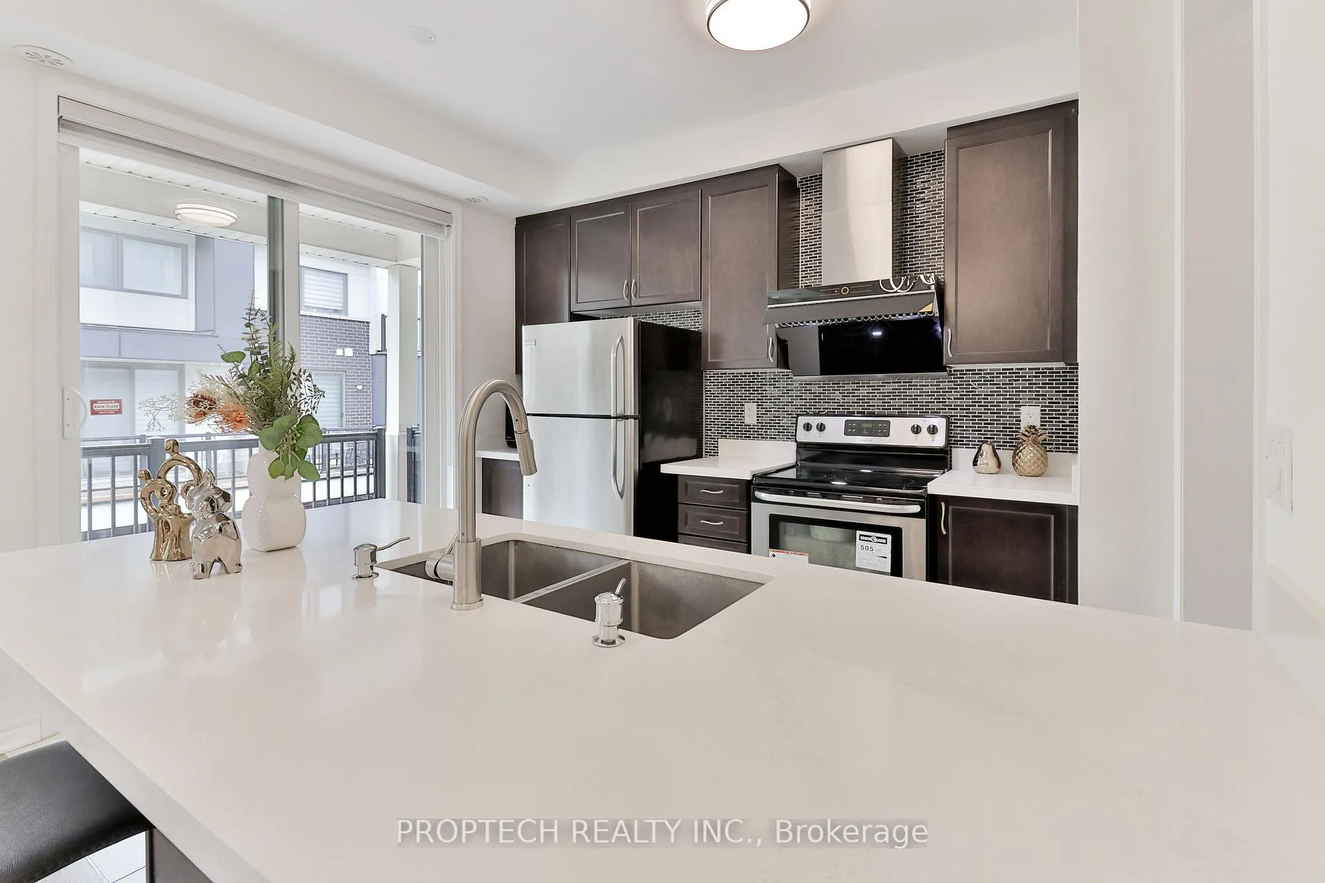 Photo 12 of 19 Frederick Wilson Avenue, Markham, Cornell — HOMEH