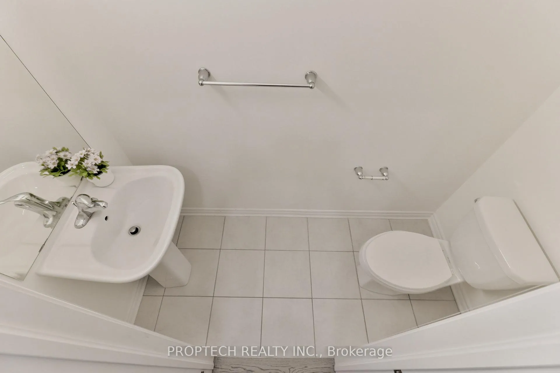 Photo 20 of 19 Frederick Wilson Avenue, Markham, Cornell — HOMEH