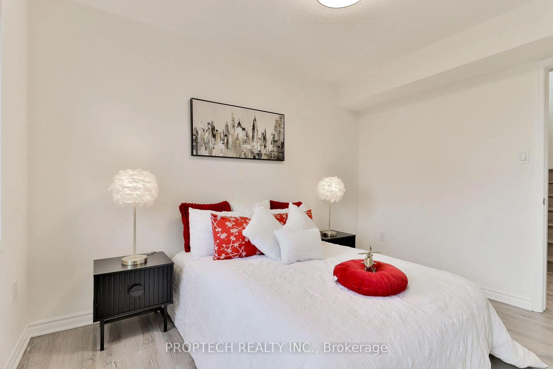 Photo 23 of 19 Frederick Wilson Avenue, Markham, Cornell — HOMEH