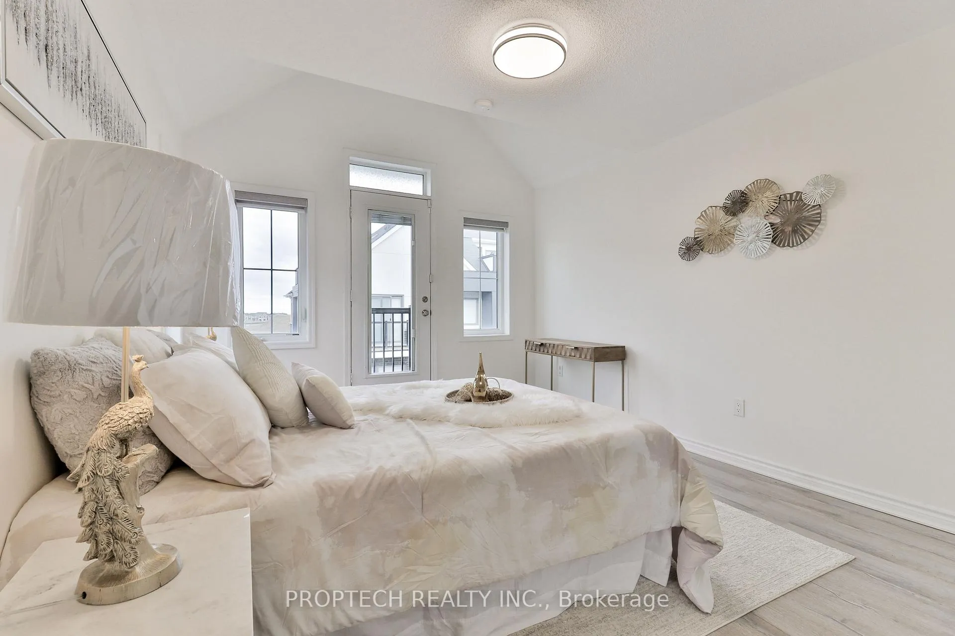 Photo 25 of 19 Frederick Wilson Avenue, Markham, Cornell — HOMEH