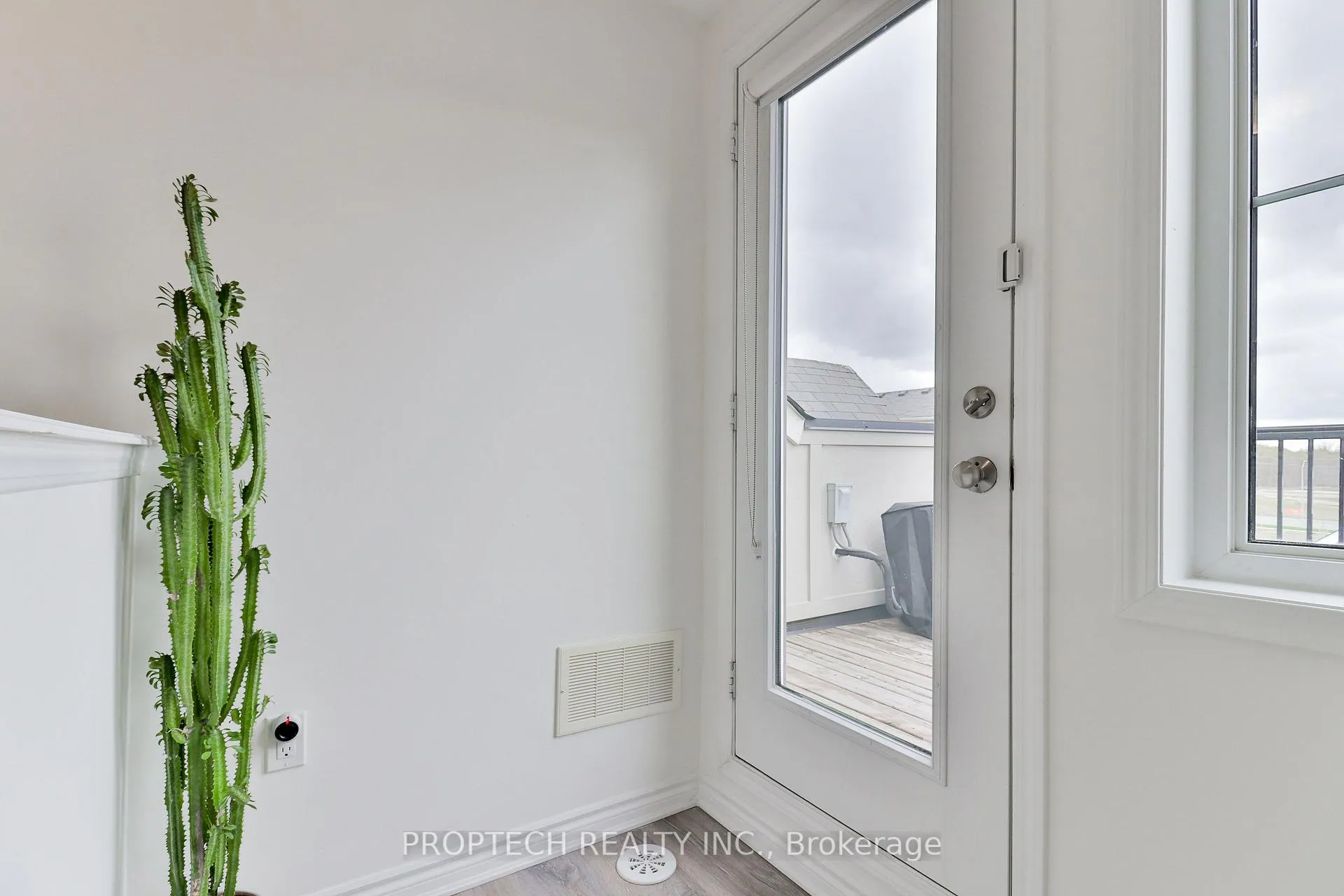 Photo 35 of 19 Frederick Wilson Avenue, Markham, Cornell — HOMEH