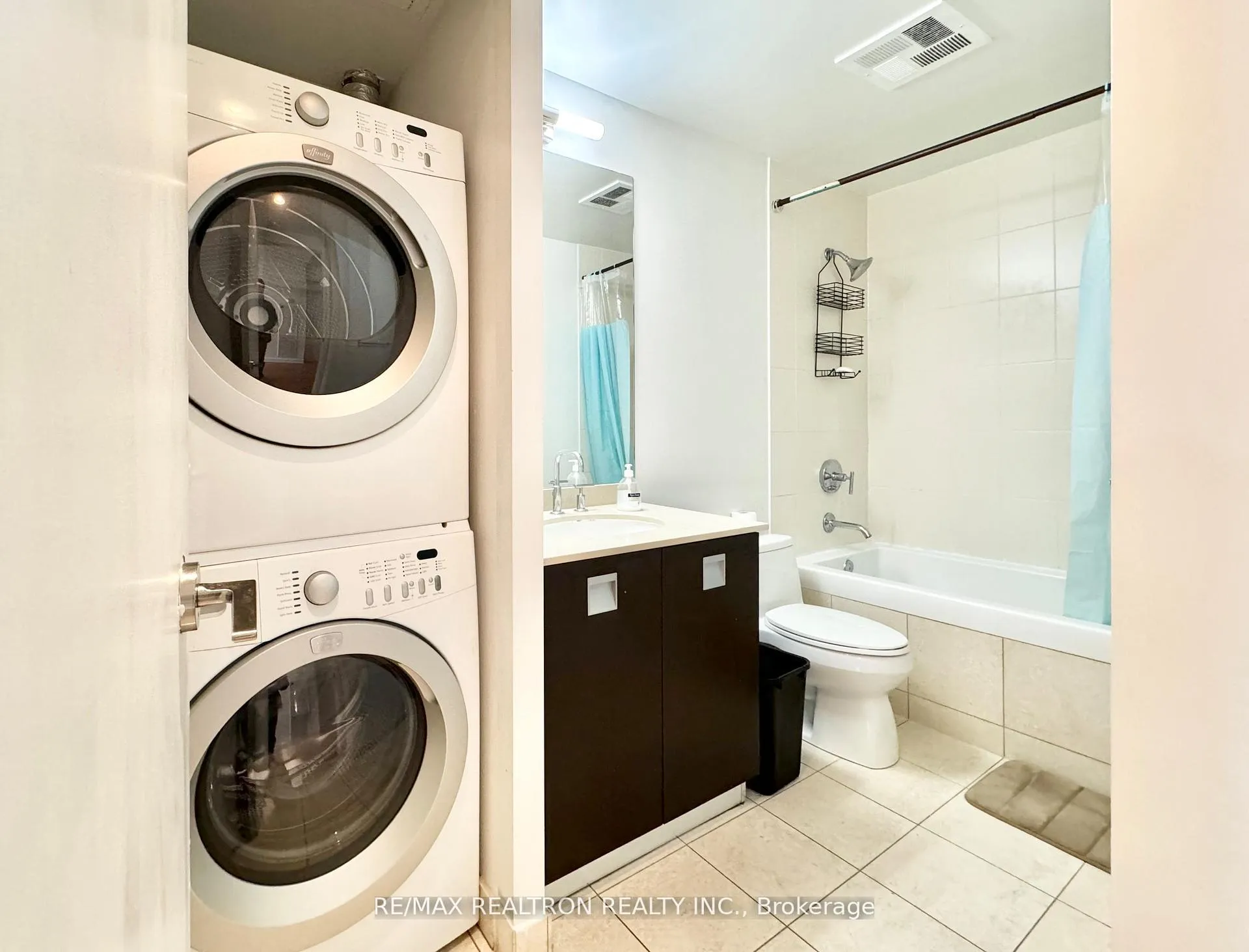 Photo 12 of Unit 1404, 33 Charles Street E, Toronto, Church-Yonge Corridor — HOMEH