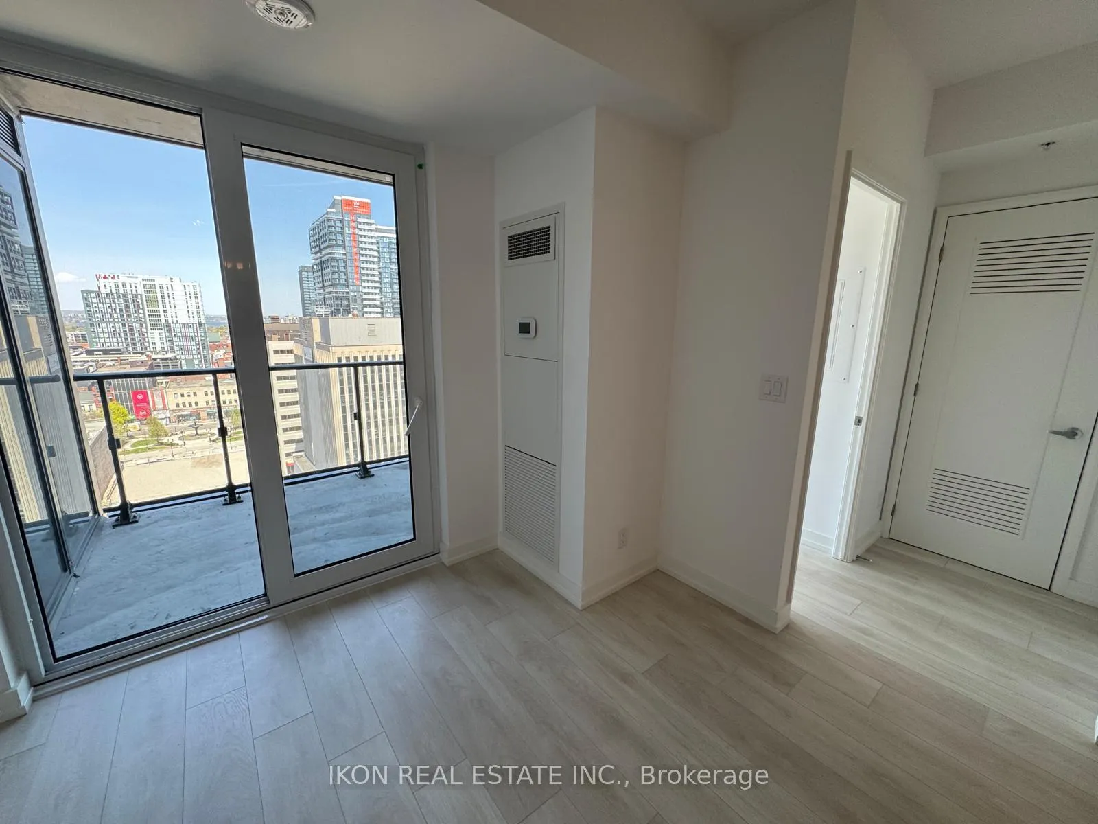 Photo 26 of 75 James Street S, Hamilton, Corktown — HOMEH
