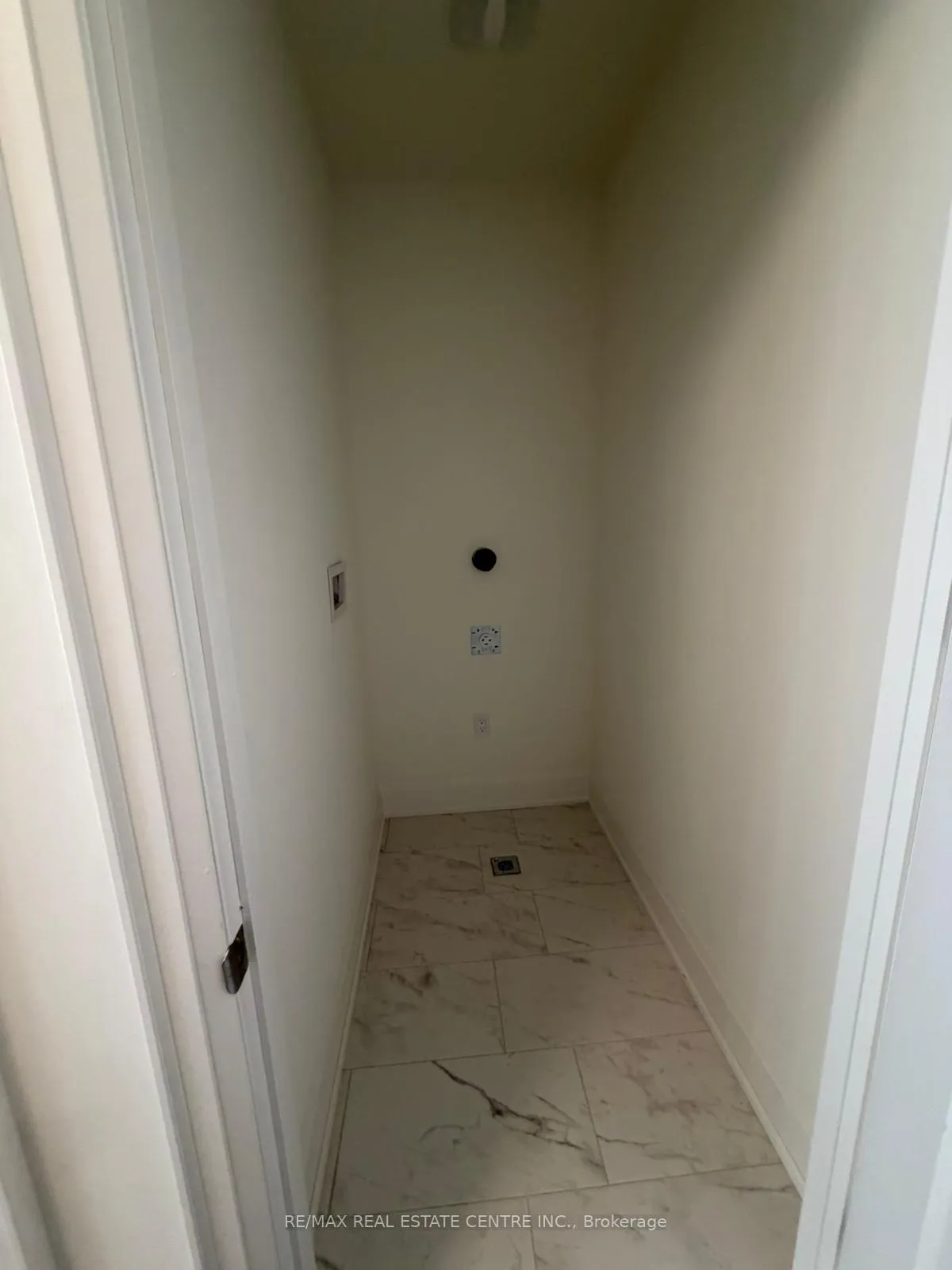 Photo 21 of 3315 Taha Gardens, Oakville, Glenorchy — HOMEH